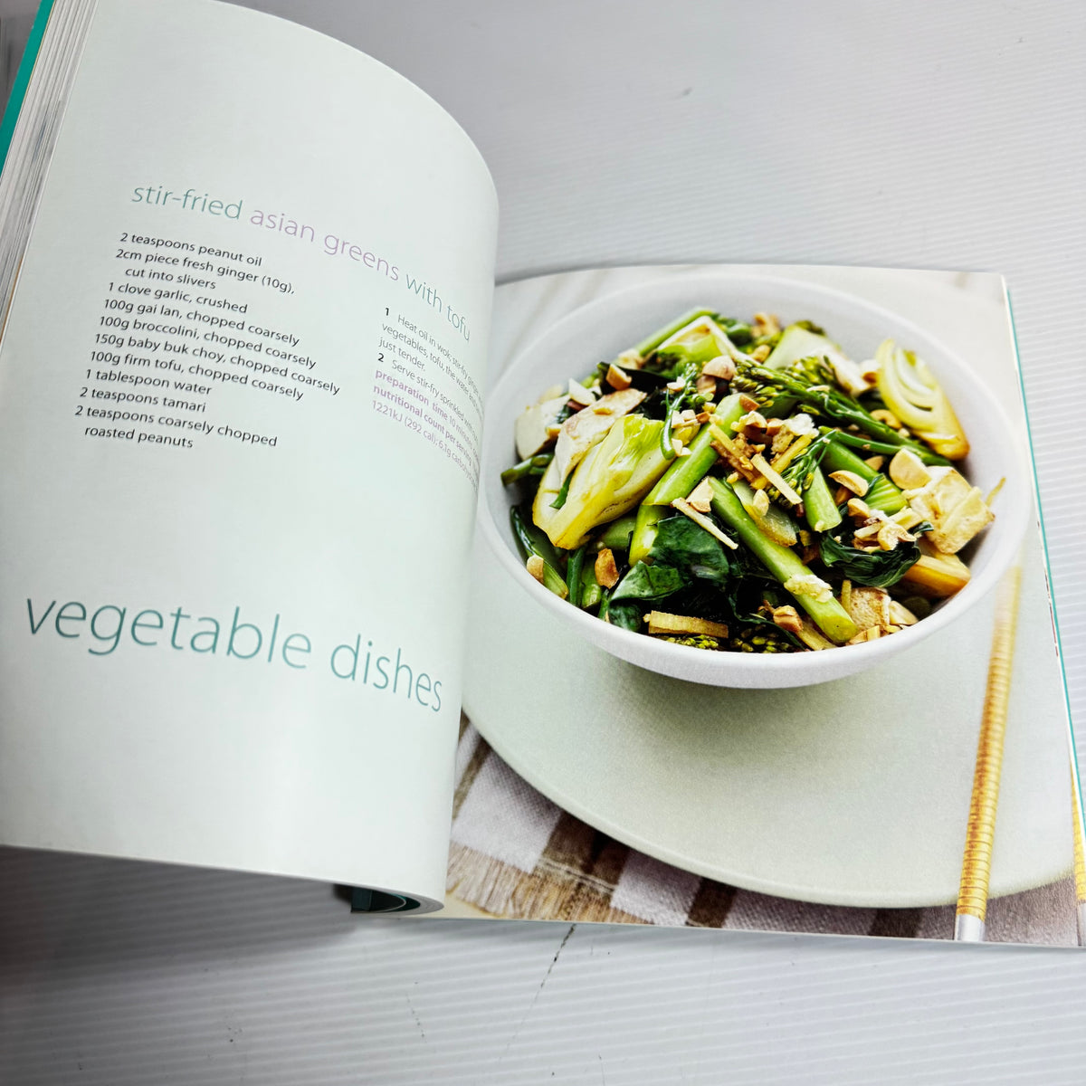 The Australian Women's Weekly Detox & Immunity Cookbook Bundle x 2 : The Detox Cookbook & Food For Immunity  (3315)
