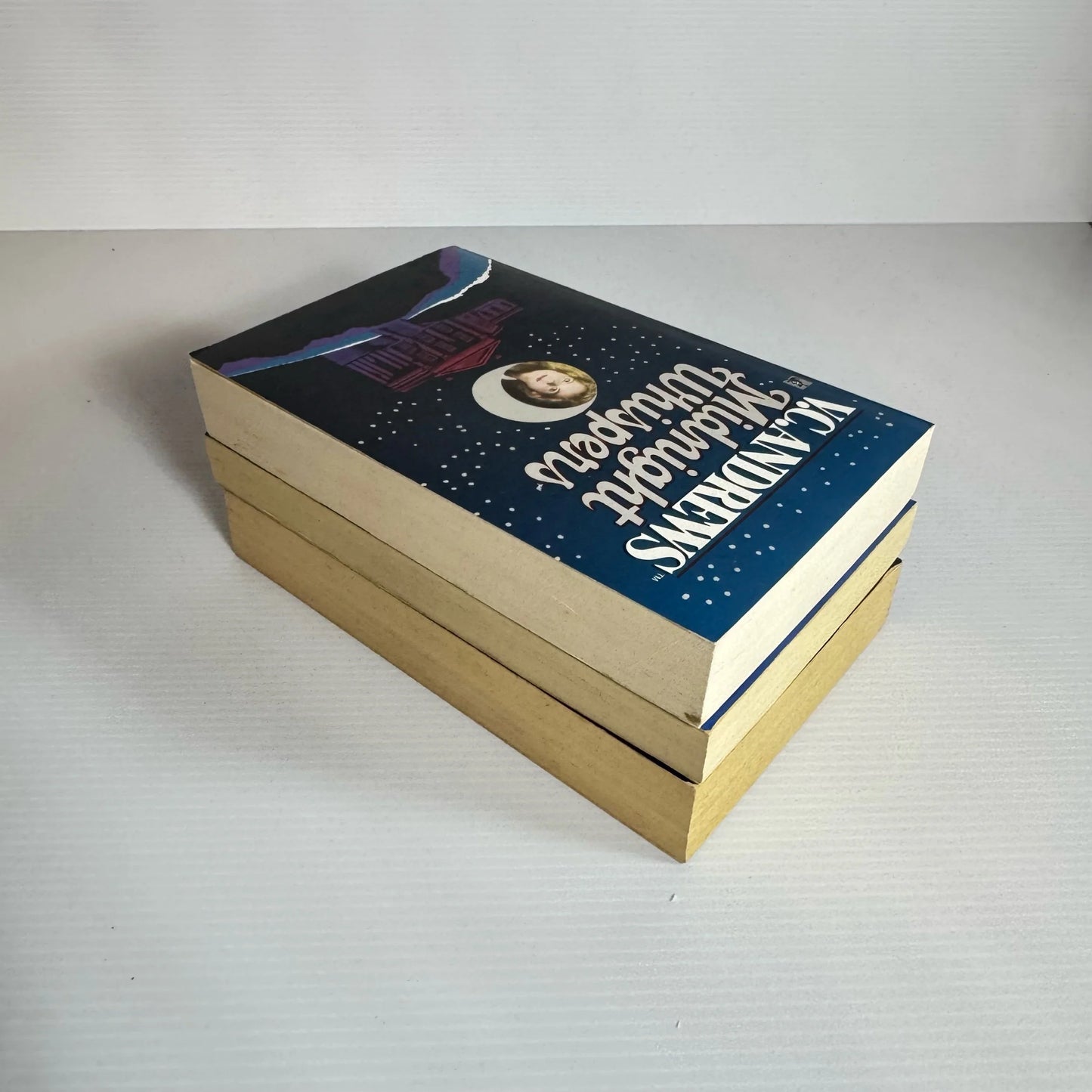 V.C. Andrews Book Bundle x 3 Books : Midnight Whispers, Twilights Child and Darkest Hour (579)