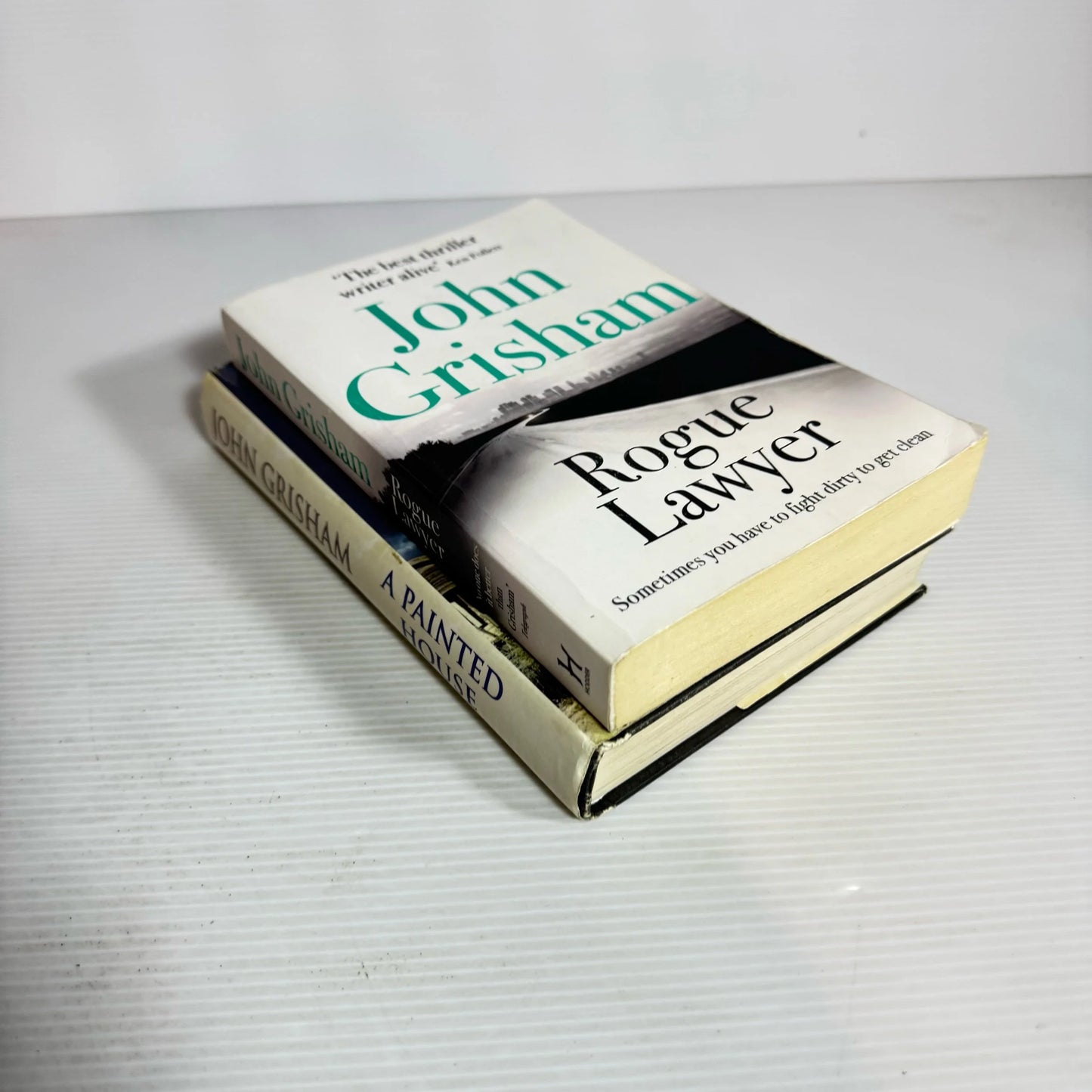 John Grisham Book Bundle x 2 : Rogue Lawyer & A Painted House (2269)