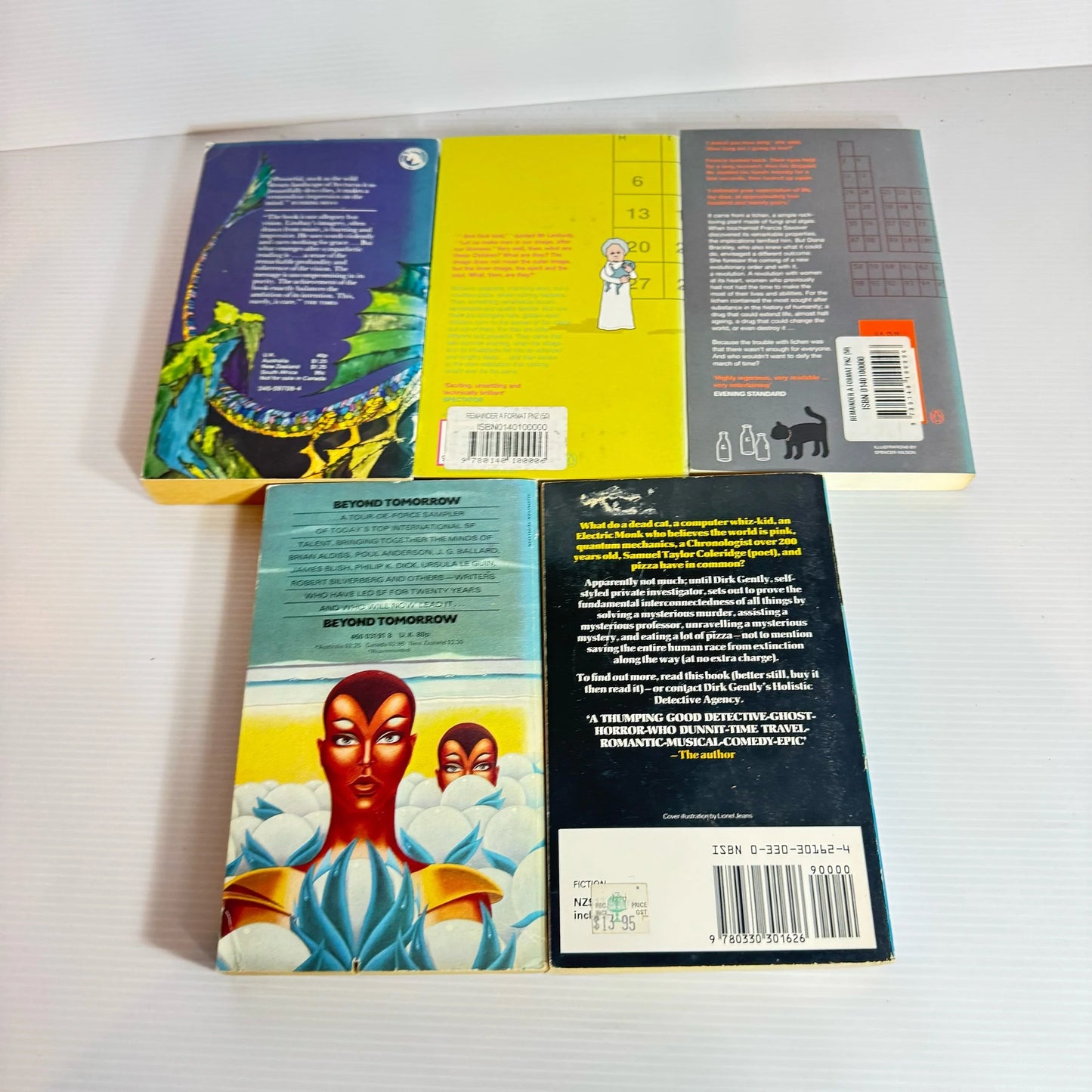 Science Fiction Book Bundle x 5 Books Various Authors (2108)