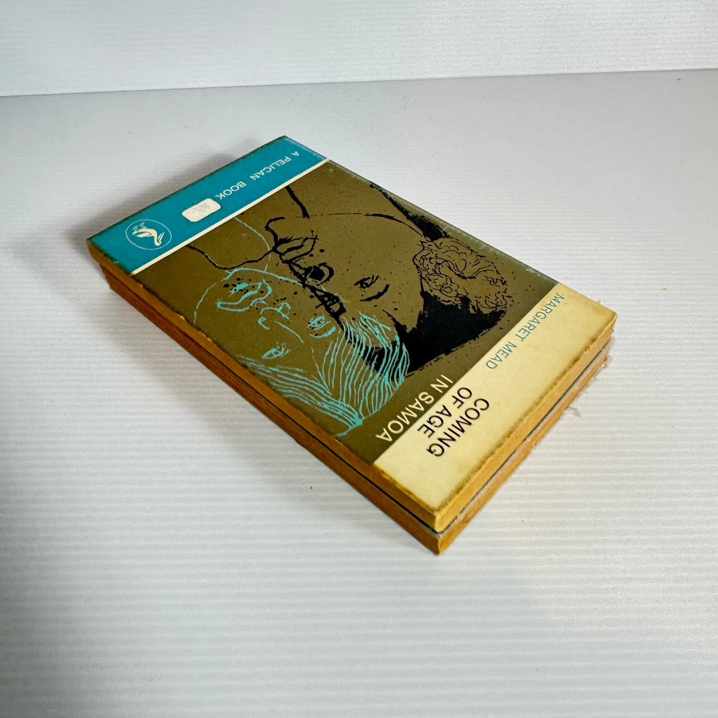 A Pelican Book Bundle x 2 : Growing Up in New Guinea (Vintage 1954) & Coming of Age In Samoa (Vintage 1961) (209)