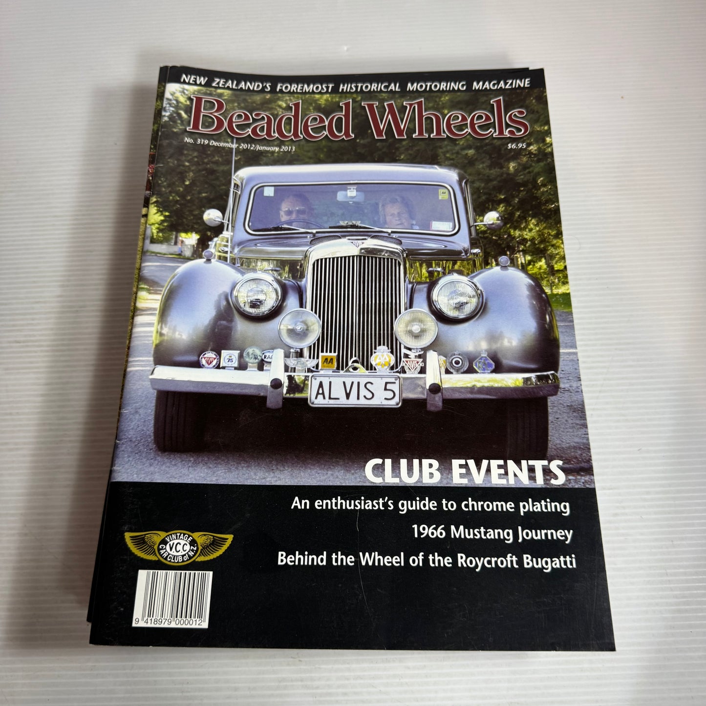 2011-2014 Vintage Beaded Wheels Magazine Bundle x 25 Magazines (2623)