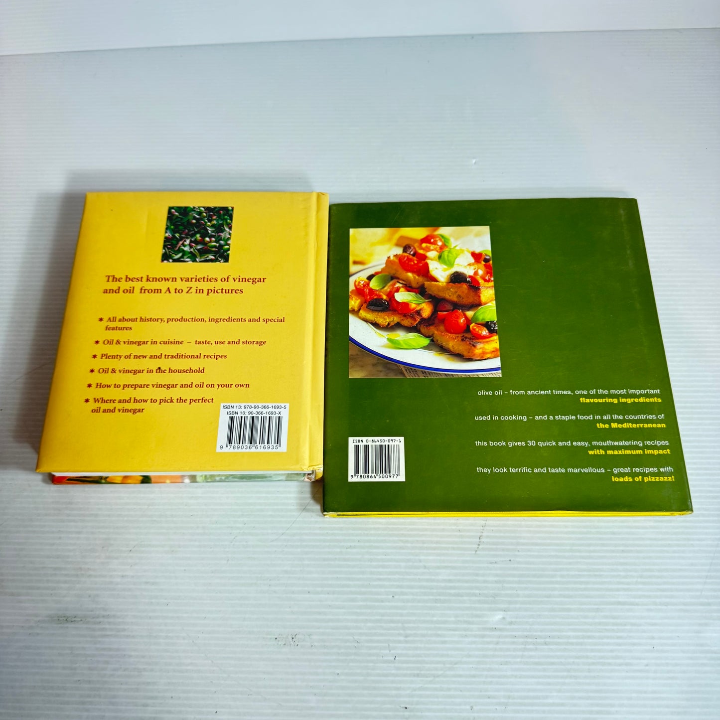 Olive Oil & Vinegar Book Bundle x 2 : Dumont's Lexicon of Oil & Vinegar, Flavouring with Olive Oil - Clare Gordon-Smith (2884)