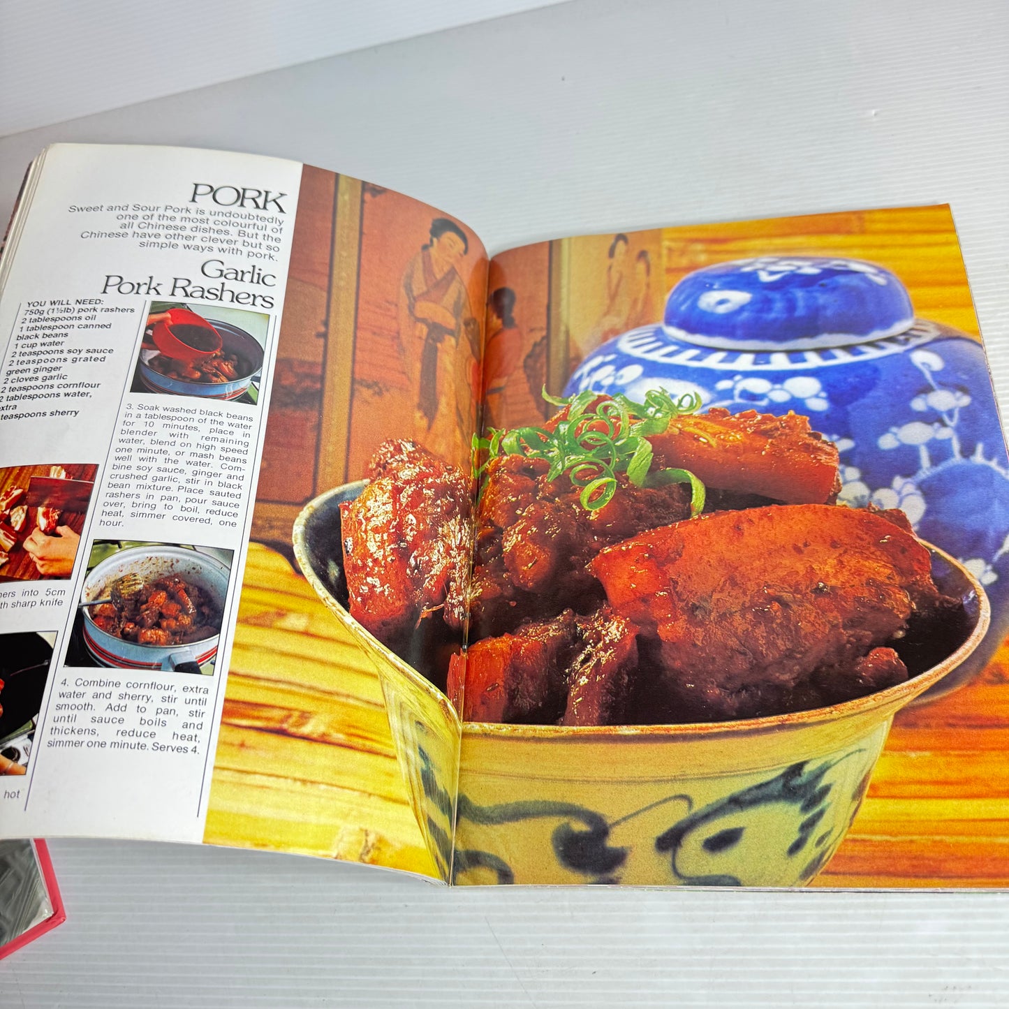 Chinese Cookbook Bundle x 2 : Chinese Essential Cooking & The Australian Women's Weekly Chinese Cooking Class Cookbook(3040)