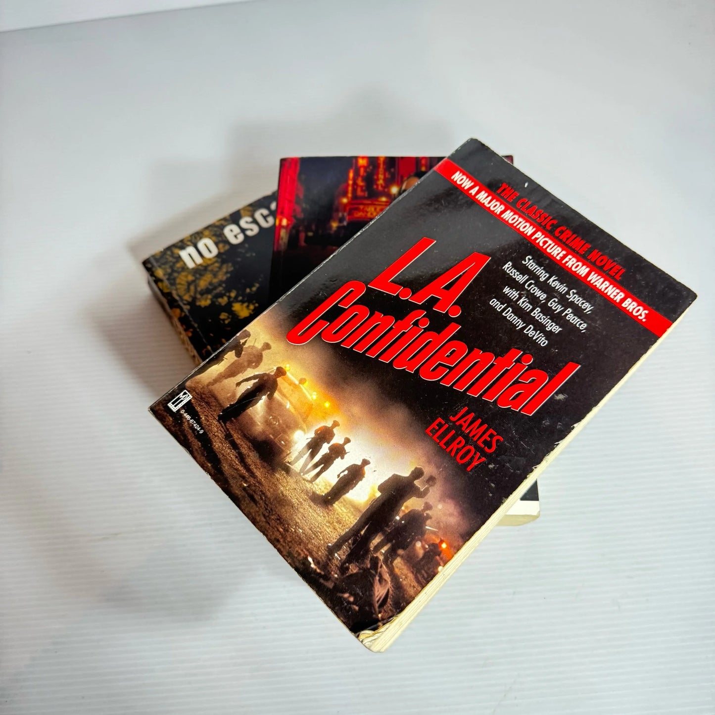 Crime Novel Book Bundle x 3 : Mixed Authors (2287)