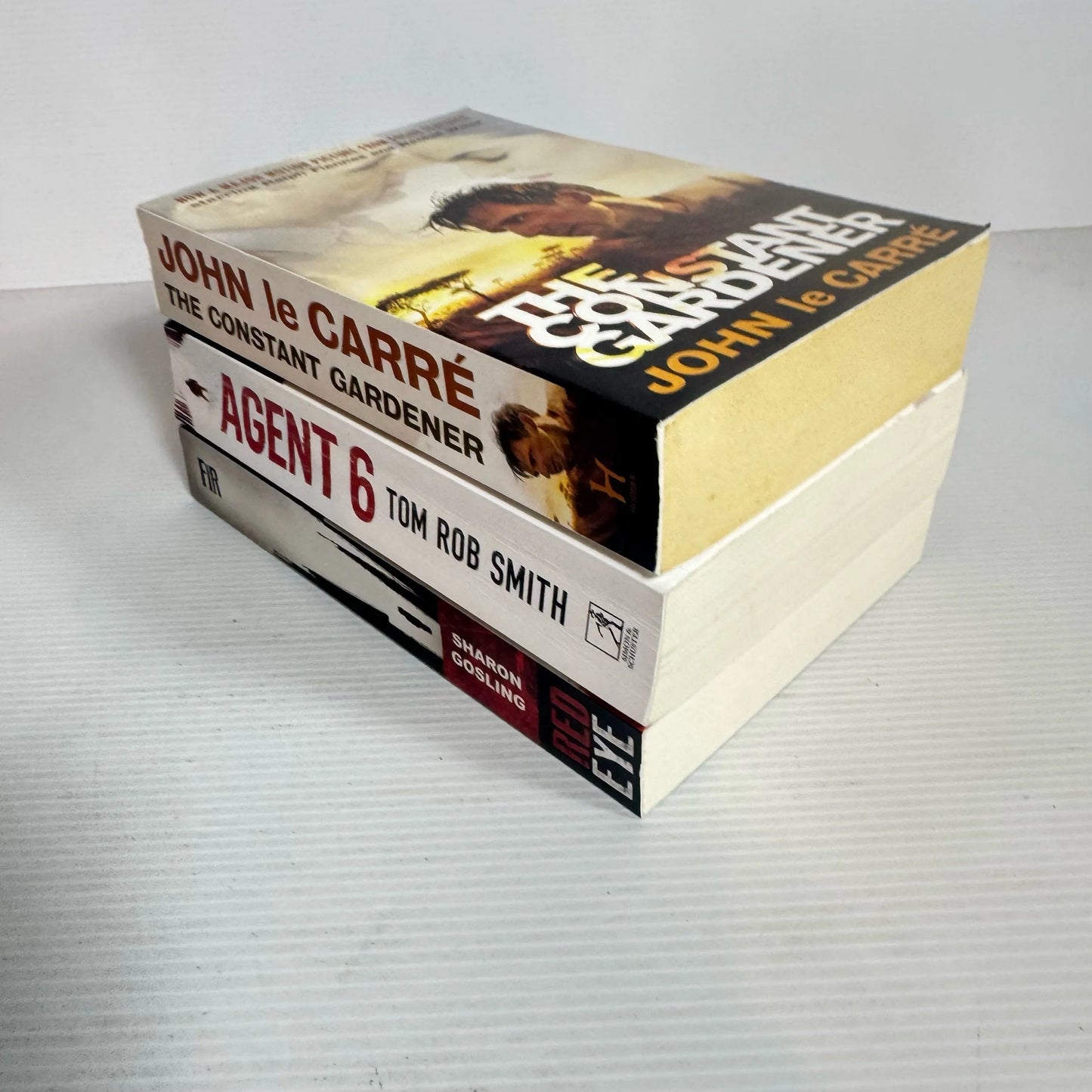 Thriller Crime Book Bundle x 3 : Mixed Authors (2292)