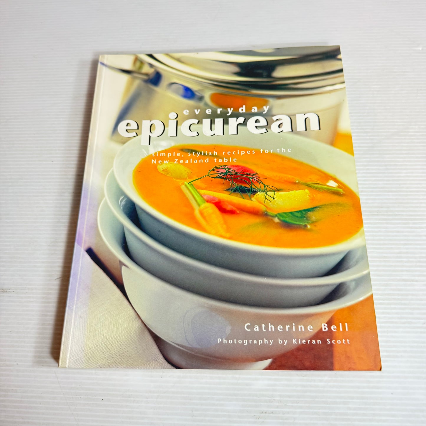 New Zealand Cookbook Bundle x 3 : Everyday Epicurean - Catherine Bell, Combined - St Margaret's College & Christ's College, Taste Favourites - Allyson Grofton, Jennifer Yee, Laurie Black, Tracey Sunderland (2943)