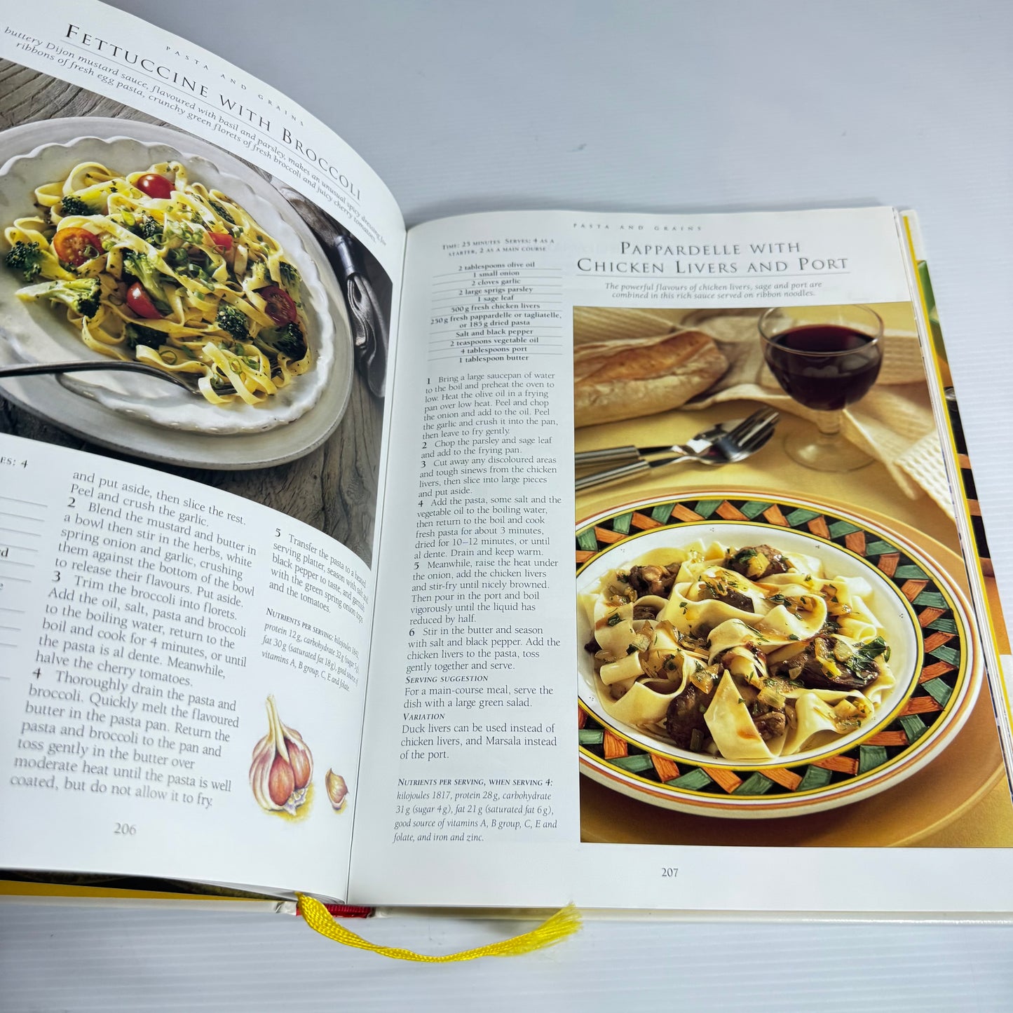 30 Minute Cookbook Bundle x 2 : 30 Minute Cookbook & Reader's Digest 30 Minute Cookbook (3217)