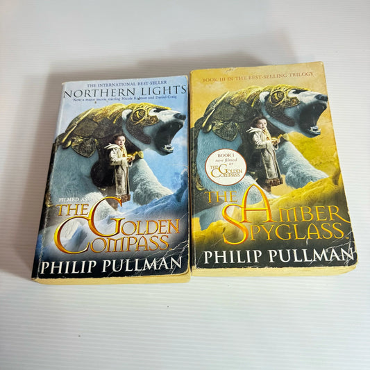 The Golden Compass Series Book Bundle x 2 Books : The Amber Spyglass & The Golden Compass - Philip Pullman
