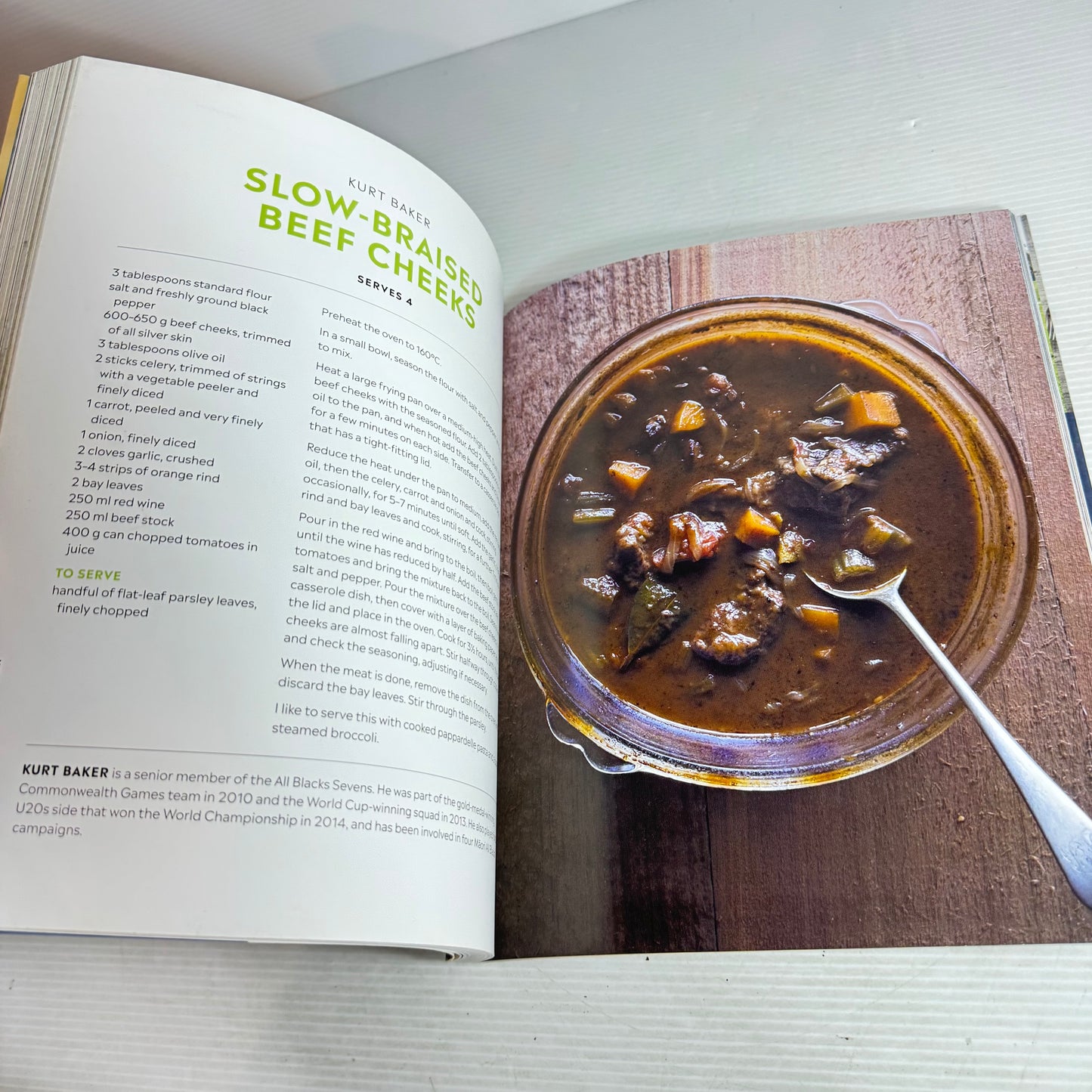 Kiwi Cookbook Bundle x 3 : The Kiwi Beer Lover's Cookbook, Hunger for the Wild - Al Brown & Steve Logan, NZ Rugby Stars Cookbook : Cooking From the Heart (2917)(2917)