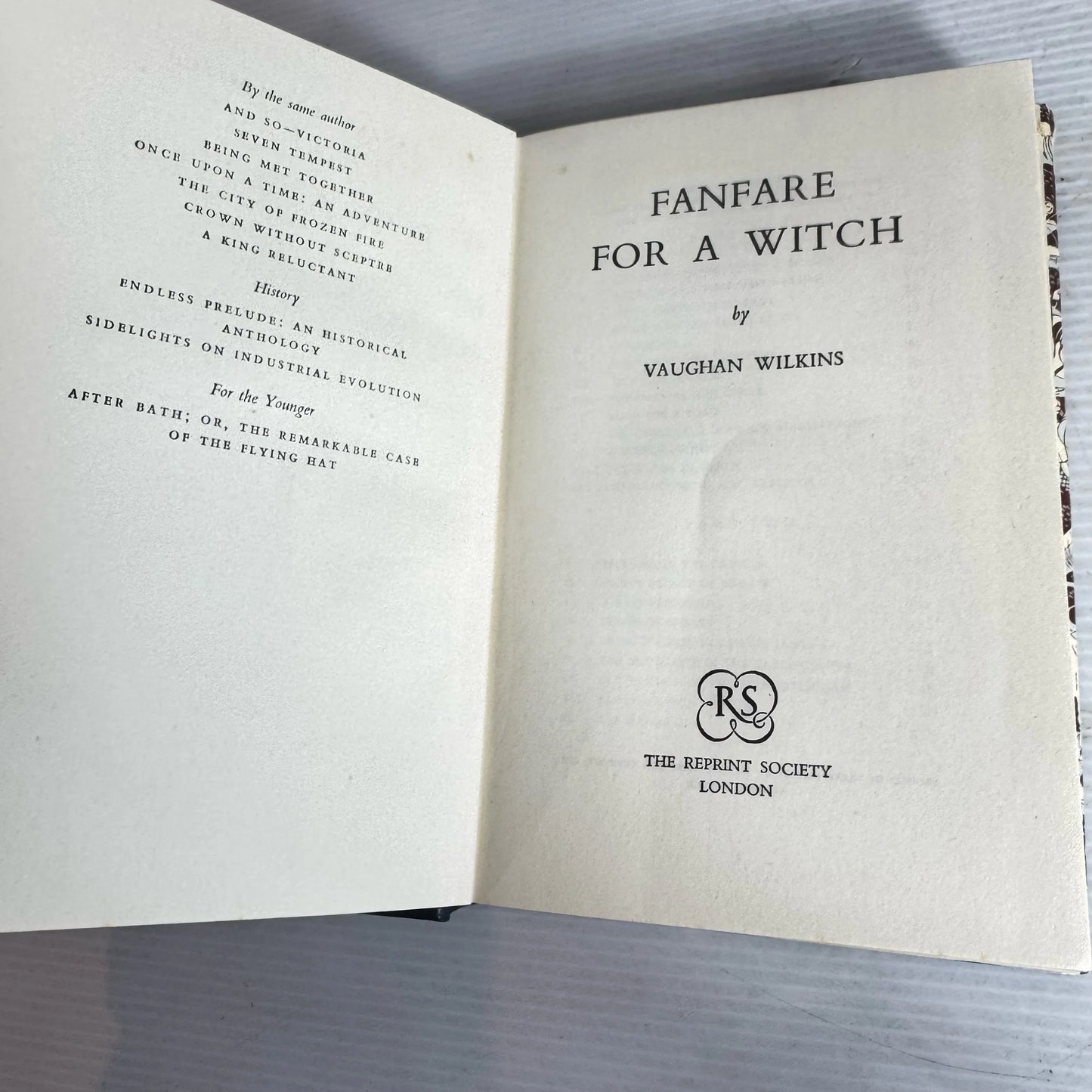 Vintage Books x 2 : A Many - Splendoured Thing - Han Suyin 1954 & Fanfare for a Witch - Vaughan Wilkins 1954 (2129)