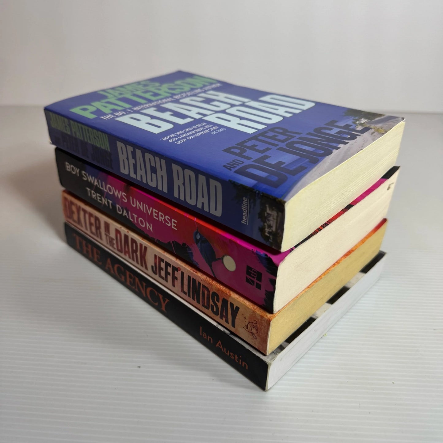 Crime Thriller & True Crime Book Bundle x 4 Books (one signed by author) (2147)