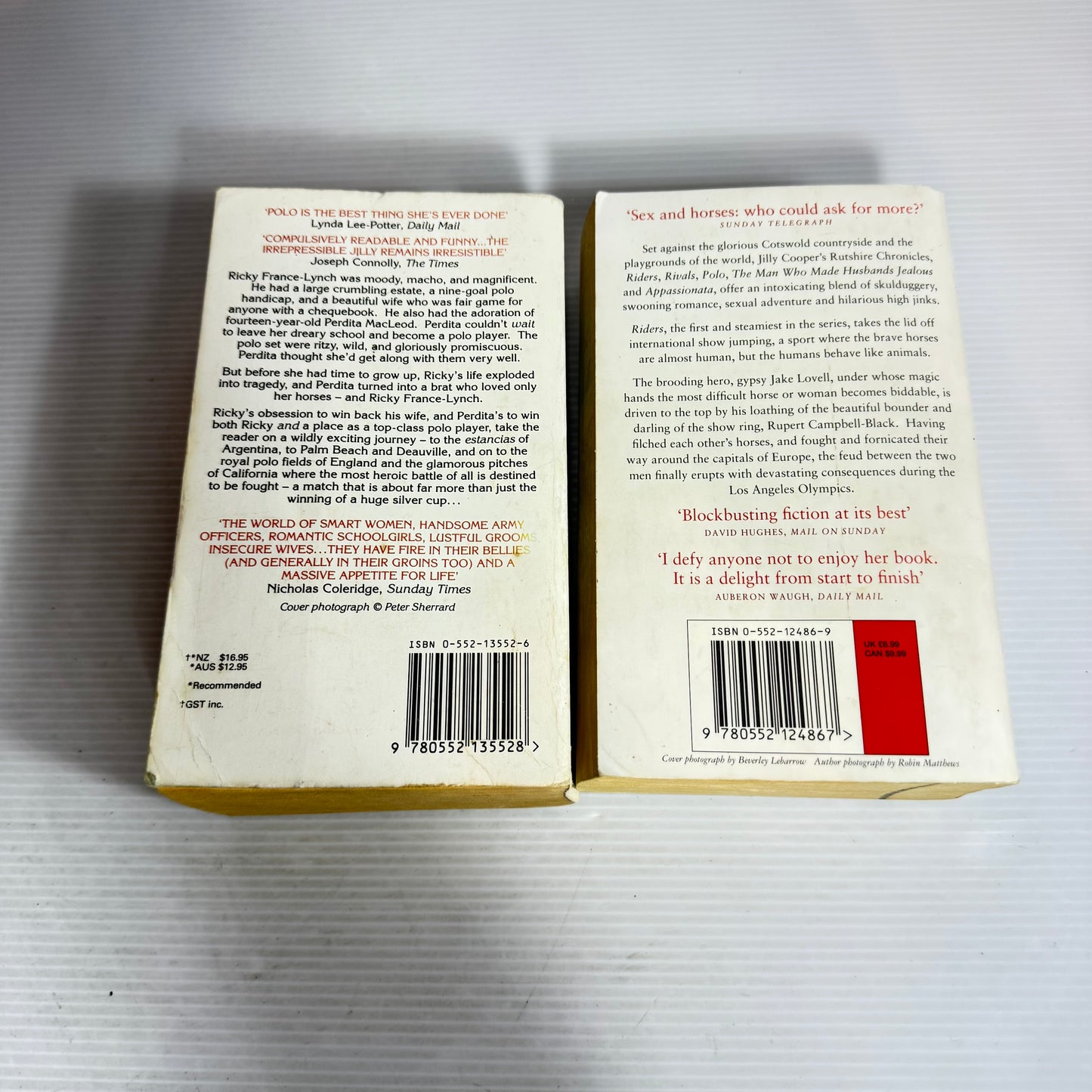 Jilly Cooper Book Bundle x 2 Books : Riders & Polo (2520)