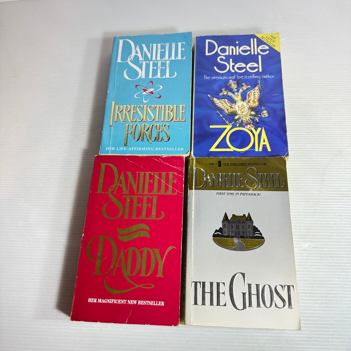 Danielle Steel Book Bundle x 4 : Irresistible Forces, Zoya, Daddy, The Ghost (2839)