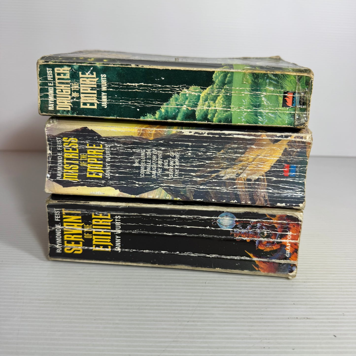 Raymond E. Feist Order of Riftwar : The World on the Otherside x 3 Books (2525)