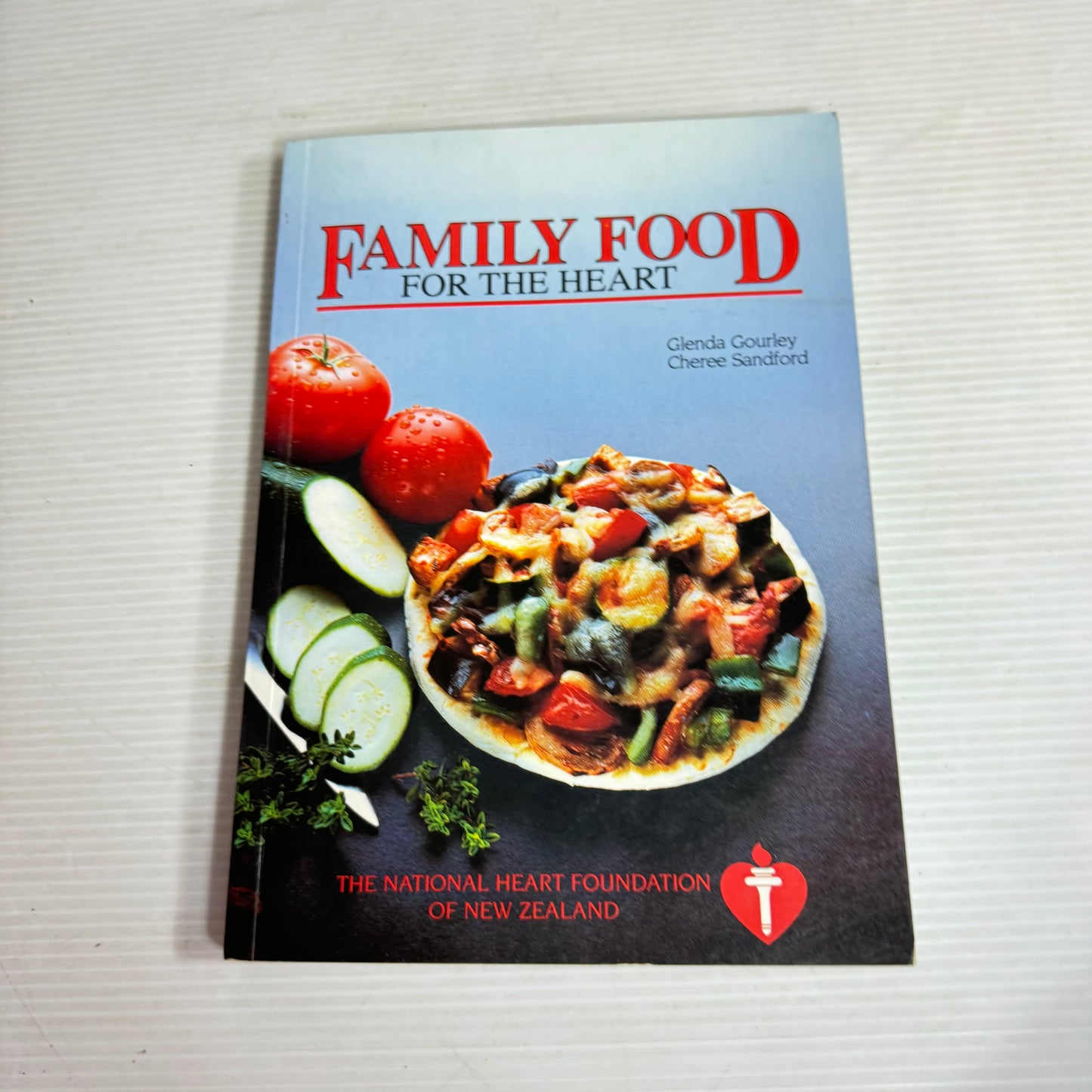 Family Food & Fine Food For the Heart Book Bundle - The National Heart Foundation of New Zealand  x 2 Books (2800)