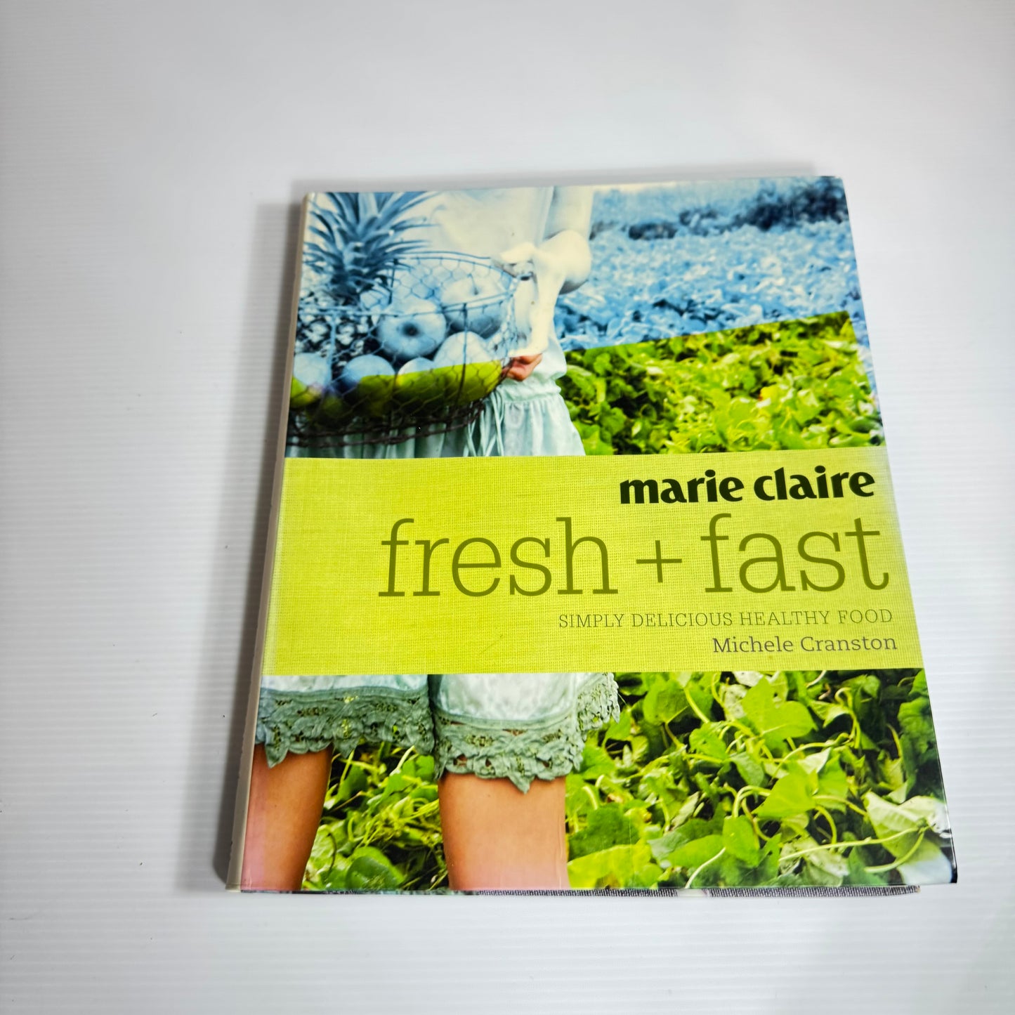 Quick & Easy Family Cookbook Bundle x 4 : Fab Food for Family & Friends - Janella Bloom, On The Table in 20 Minutes - Brenda Kitchen's, Fresh + Fast - Marie Claire, Quick Short Recipe Cookbook - Family Circle(3063)