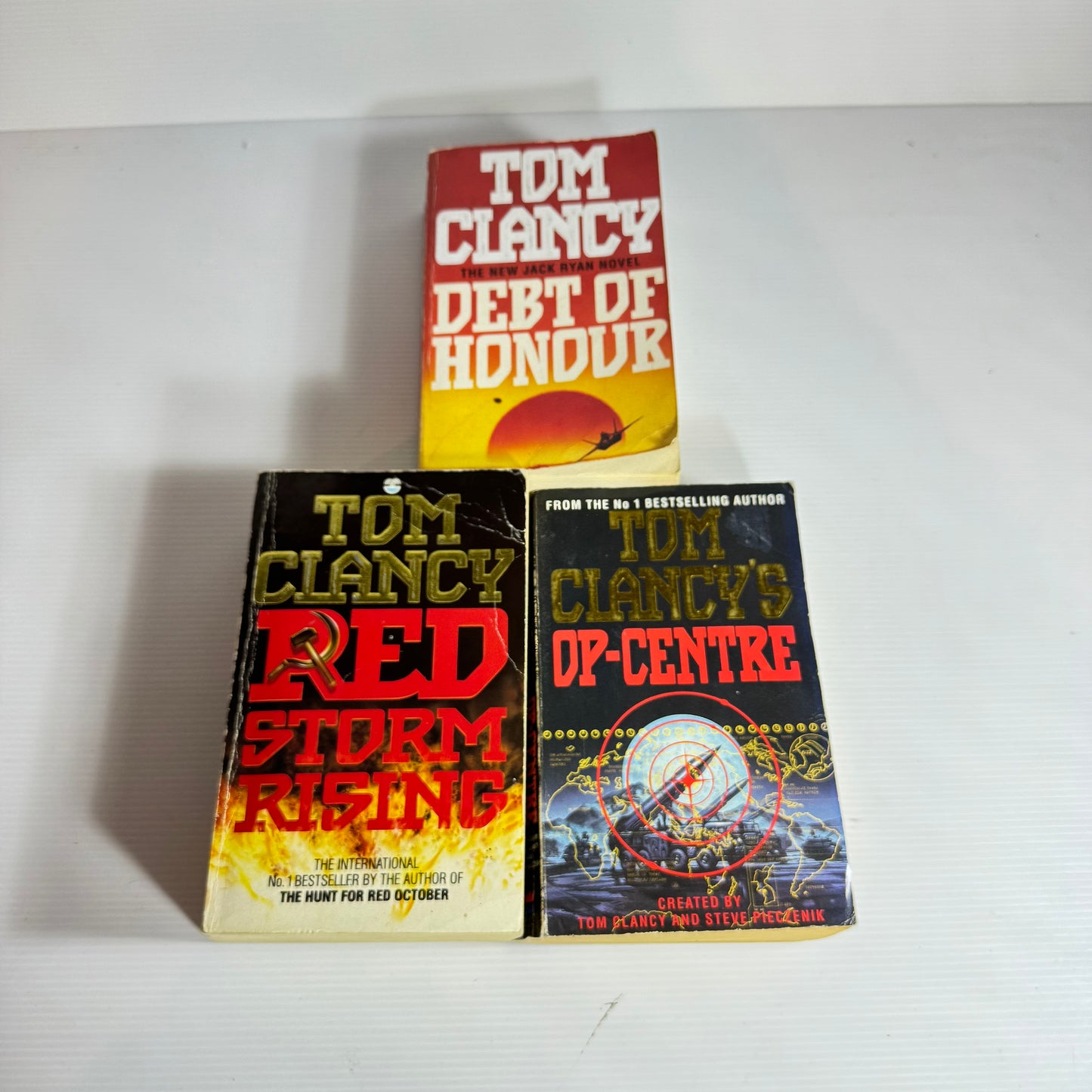 Tom Clancy Book Bundle x 3 Books : Debt of Honour, Op-Centre, Red Storm Rising (3135)
