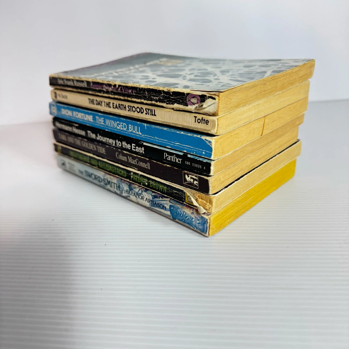 Science Fiction/Fantasy Vintage Book Bundle x 7 Books : Various Authors (Vintage 1962-1978) (2079)