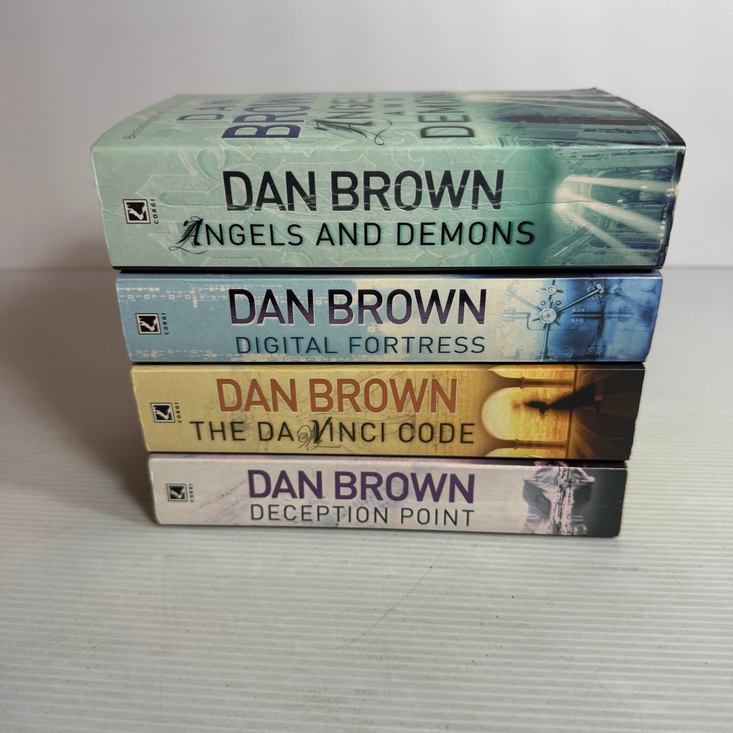 Dan Brown Book Bundle x 4 Books : Digital Fortress, Angels and Demons, Deception Point, The Da Vinci Code(2833)