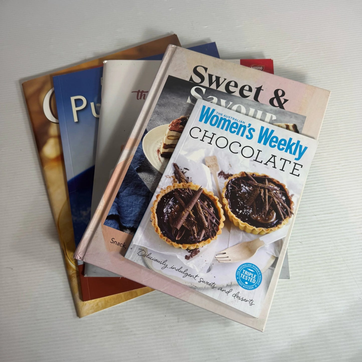 Chocolate & Sweet Cookbook Bundle x 5 Books (2075)