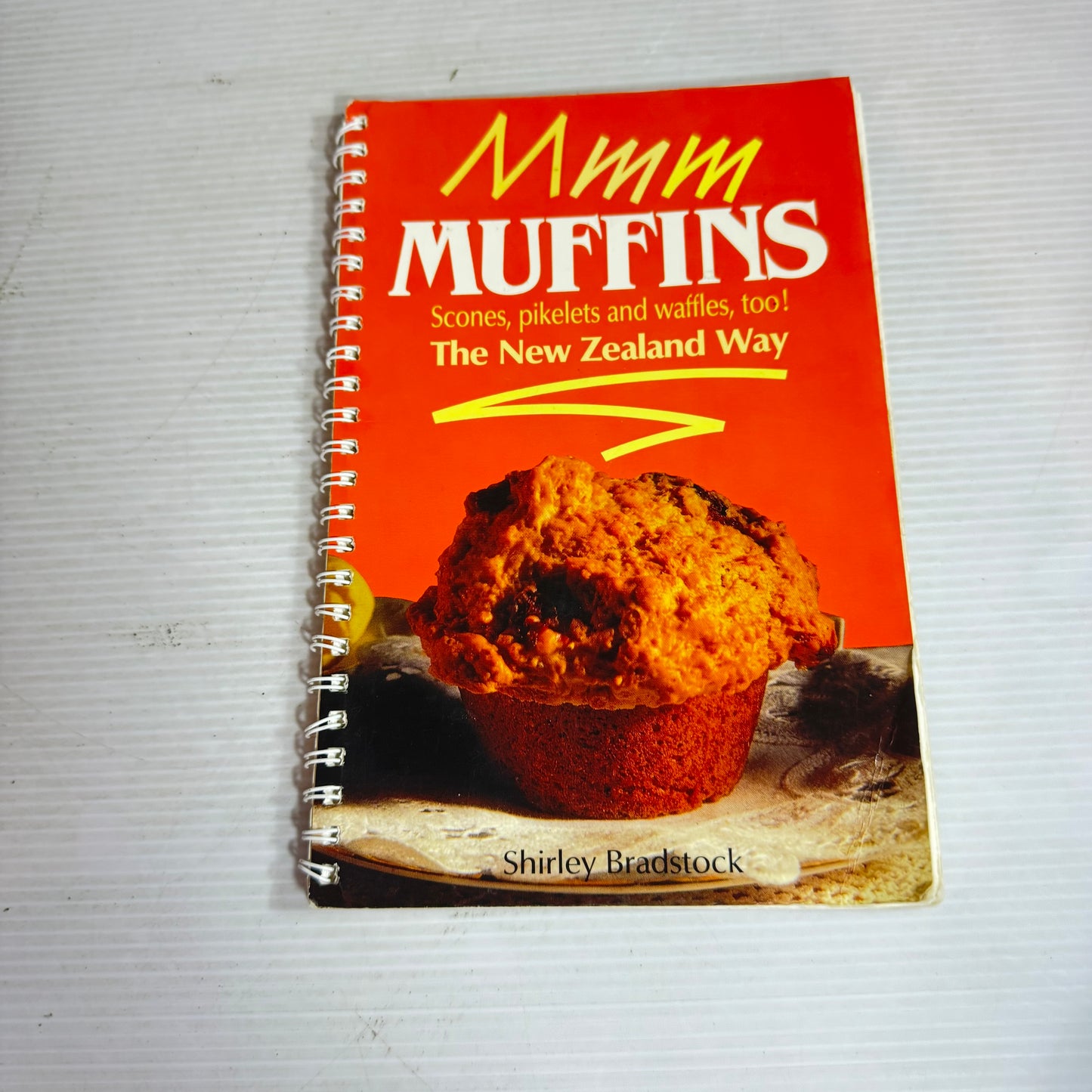 Muffin Cookbook Bundle x 4 Books : Mmmm Muffins, Muffin Magic, Marvellous Muffins, More Marvellous Muffins (2888)(2888)