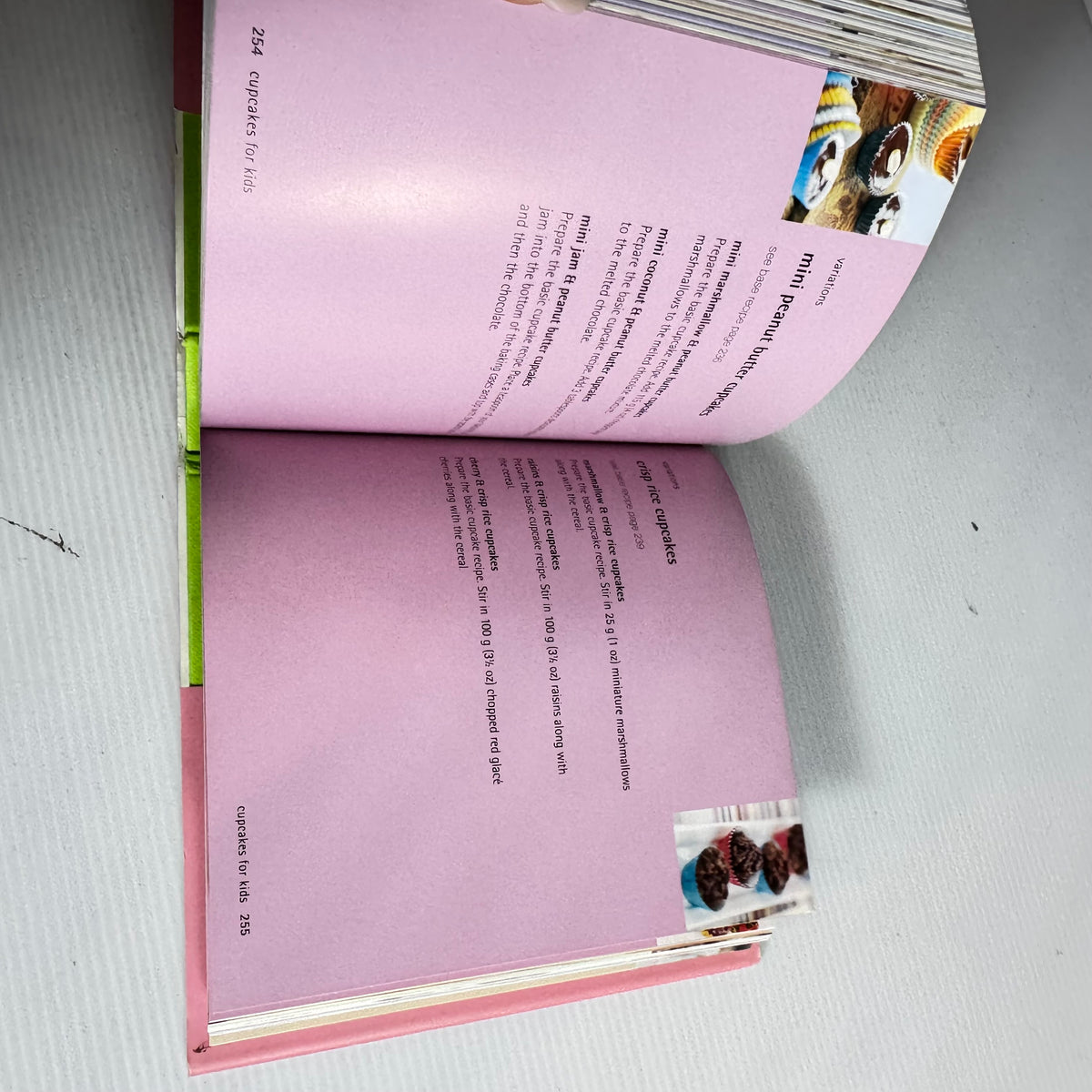 Cupcake Book Bundle x 3 Books : 500 Cupcakes, Cupcakes & Muffins, Super-duper Cupcakes (3223)