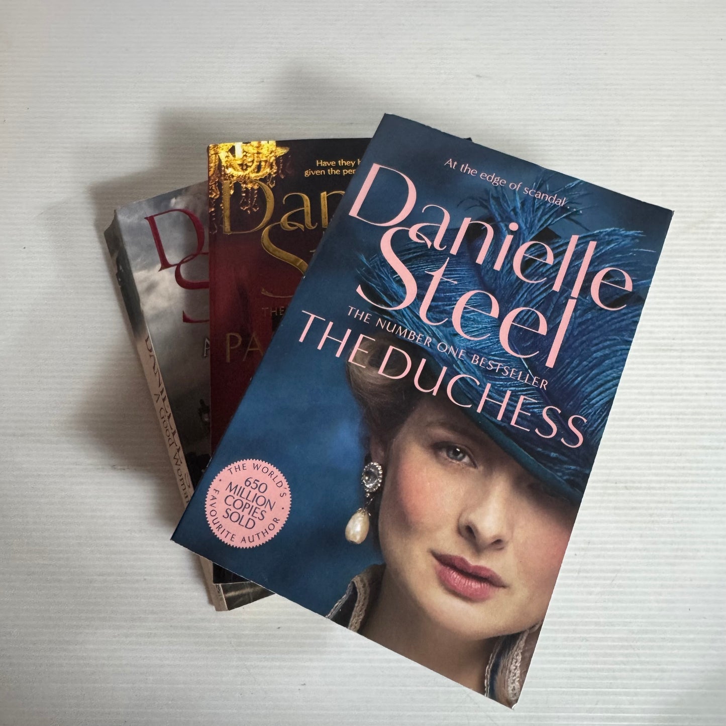 Danielle Steel Medium Paperback Book Bundle x 3 : The Duchess, Past Perfect, A Good Woman(2824)