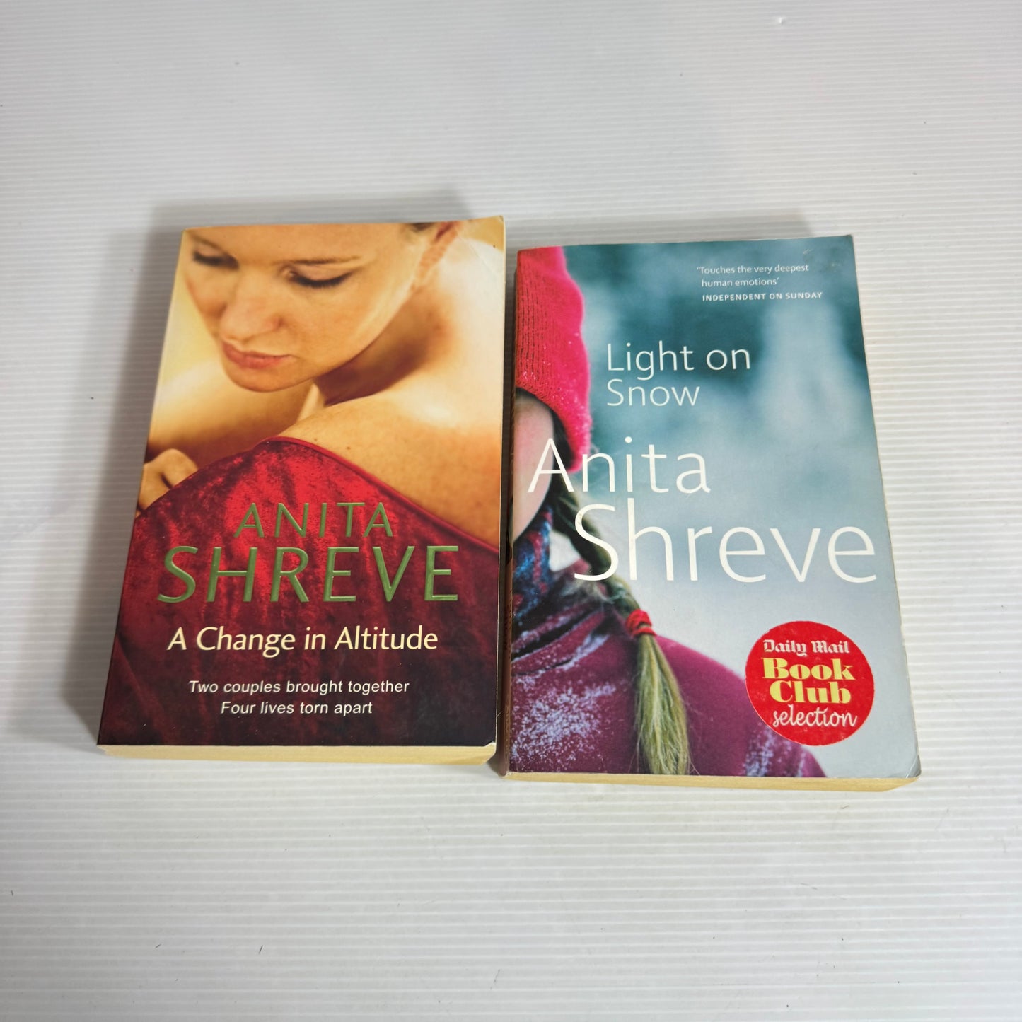 Anita Shreve Book Bundle x 2 Books - Light On Snow & A Change In Altitude (2532)