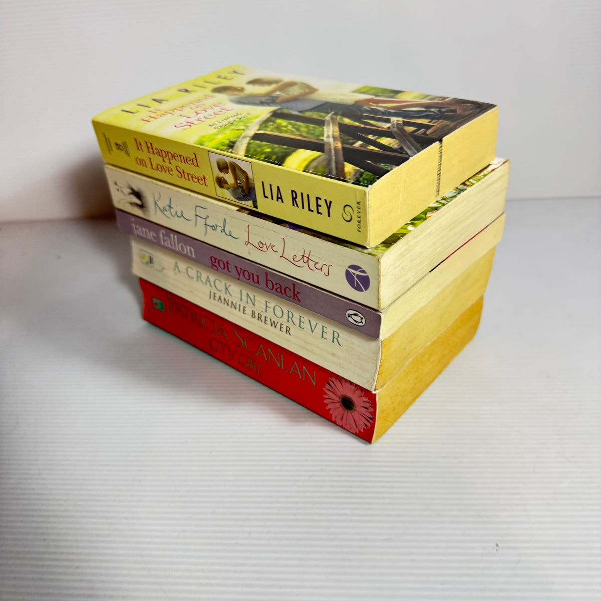 Contemporary Romance Bundle x 5 : Love Letters - Katie Fforde, It Happened On Love Street - Lia Riley, Got You Back - Jane Fallon, A Crack in Forever - Jeannie Brewer, City Girl - Patricia Scanlan (3423)