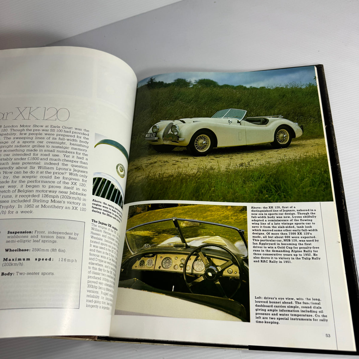Vintage Car Book Bundle x 2 : Vintage Cars in Colour & Best Loved Cars of the World (3248)