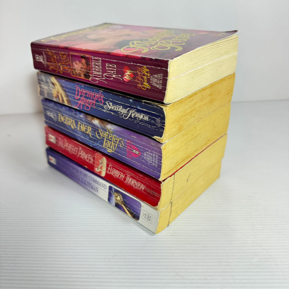 Fantasy Romance Bundle x 5 : Daemon's Angel - Sherrilyn Kenyon, The Sorcerer's Lady, Midnight Kisses, Your Wish Is My Command - Donna Kauffman, The Perfect Princess - Elizabeth Thornton (3413)