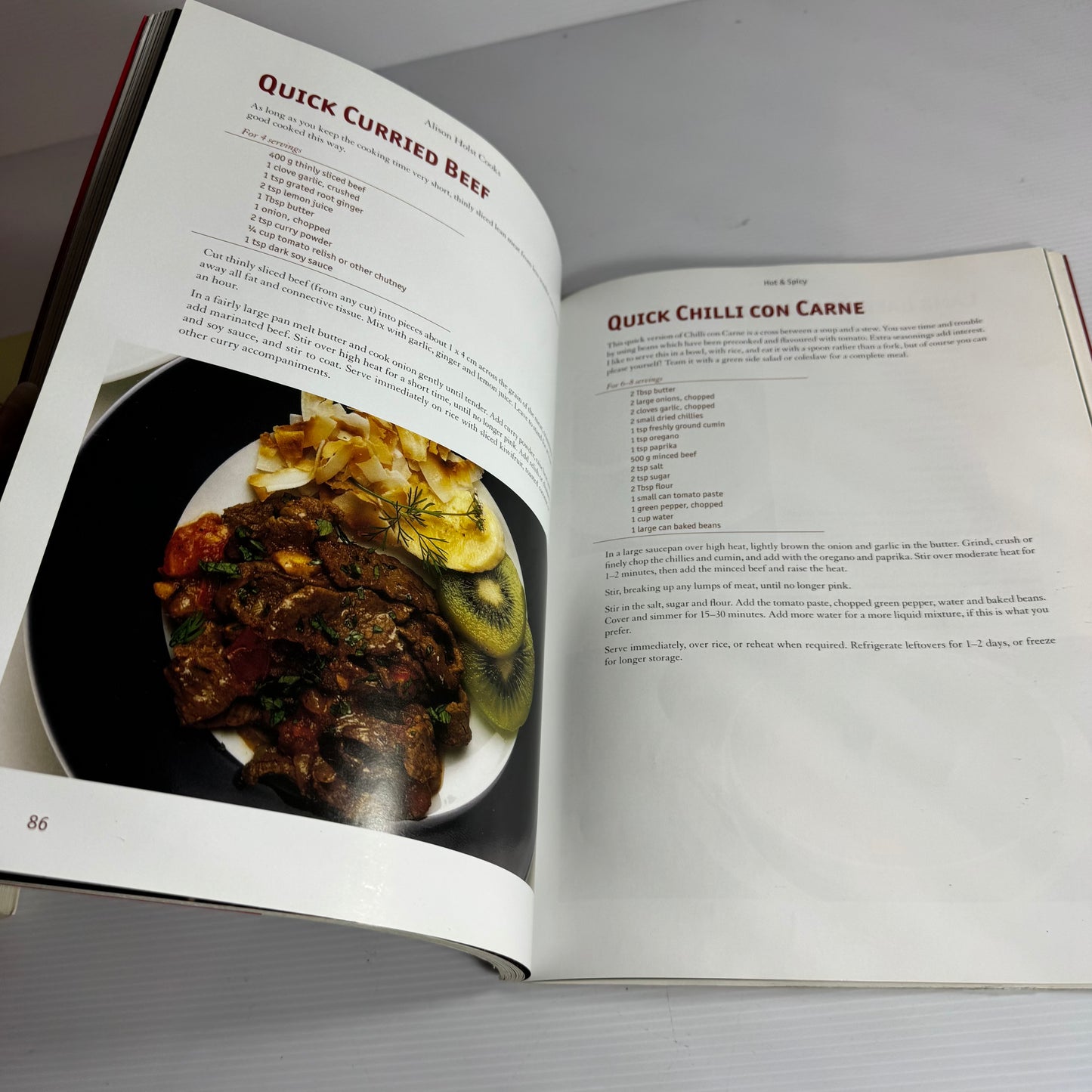 Alison Holst Cookbook Bundle x 2 : Cooks : Cool Food For Warmer Days & Warming Food For Cooler Days (3250)