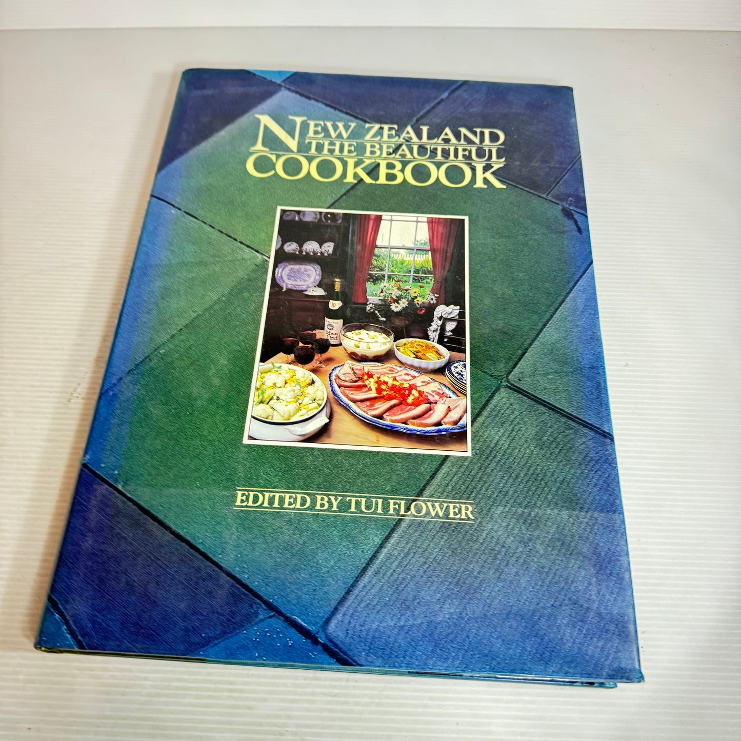 New Zealand Country Cooking Book Bundle x 3 : Made with Love : The Cage-Free Farming Cookbook, Country New Zealand : A Culinary Journey, The New Zealand Beautiful Cookbook - Tui Flower(2935)