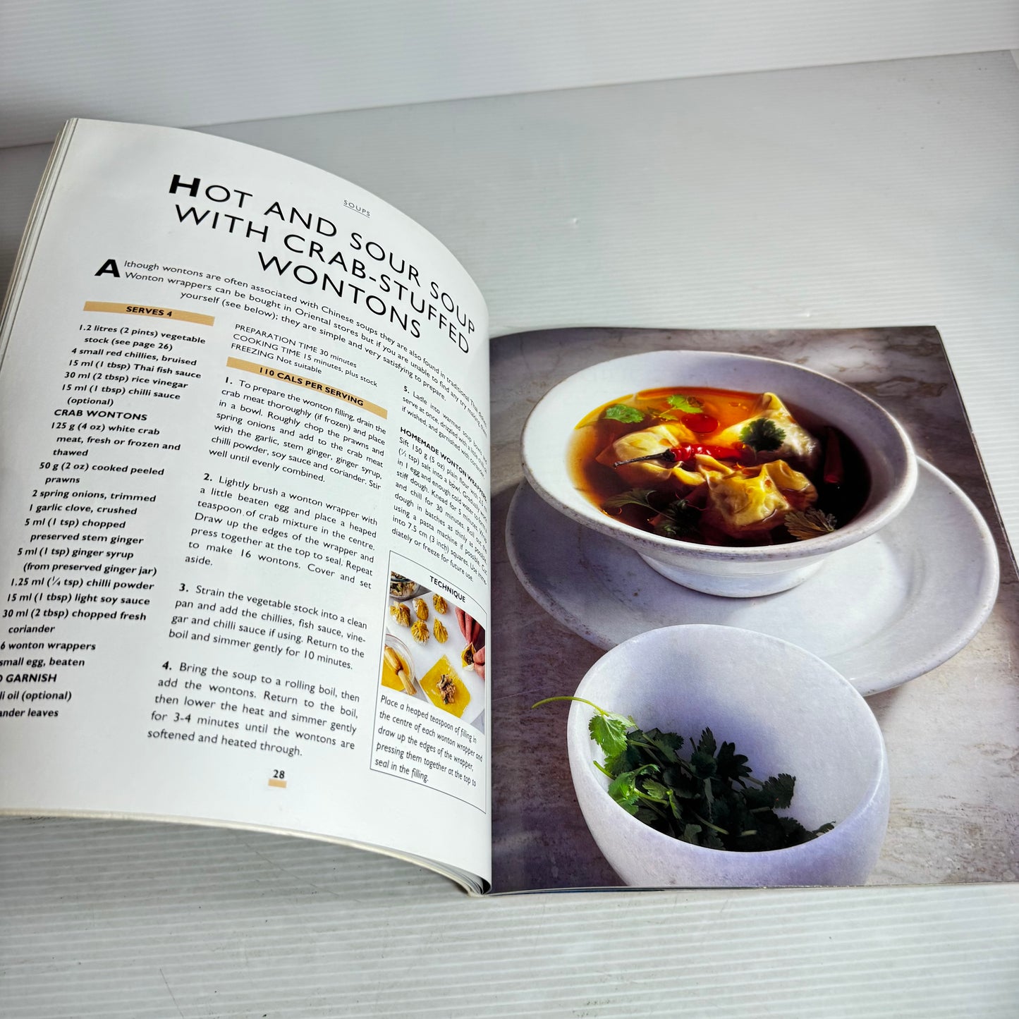 Thai Cookbook Bundle x 3 : Good Housekeeping Cookery Club Thai, Australian Women's Weekly Beginners Thai, International Cooking Series Thai Food(2927)