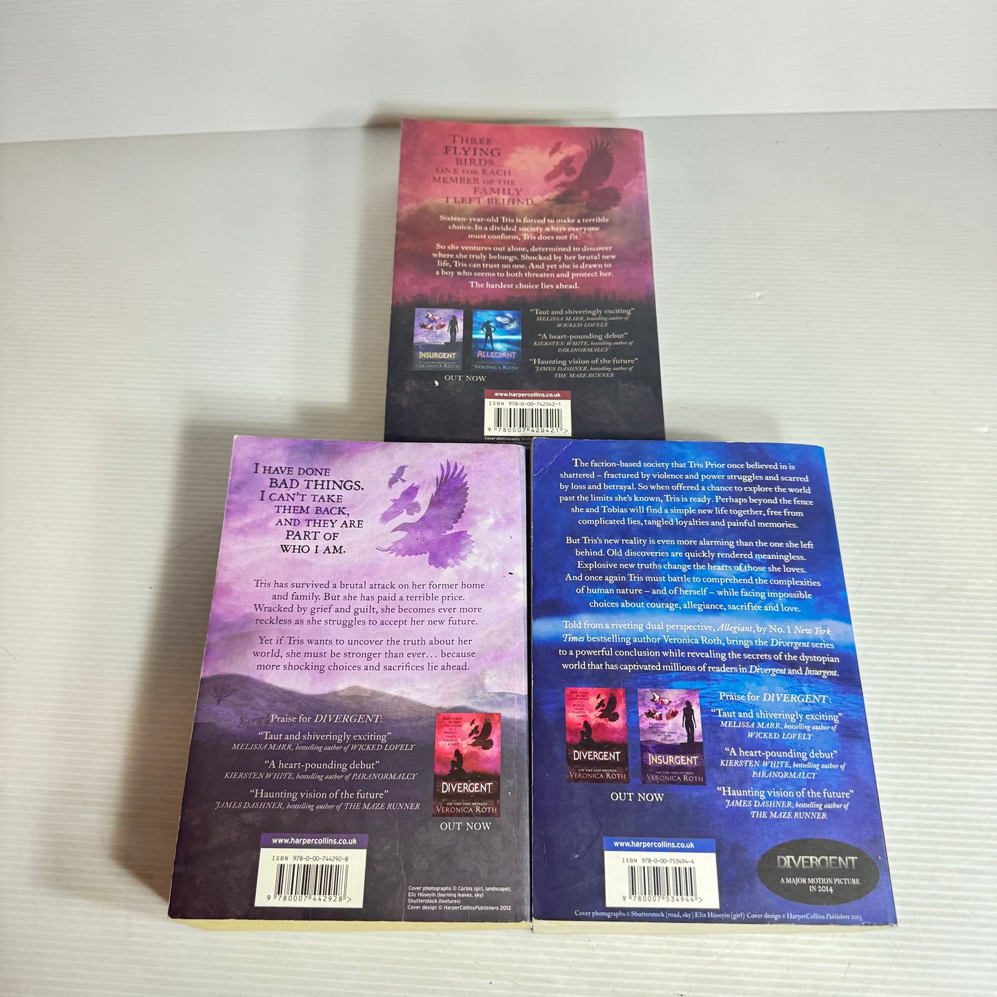 Divergent Book Bundle x 3 : Divergent, Insurgent, Allegiant - Veronica Roth (2981)