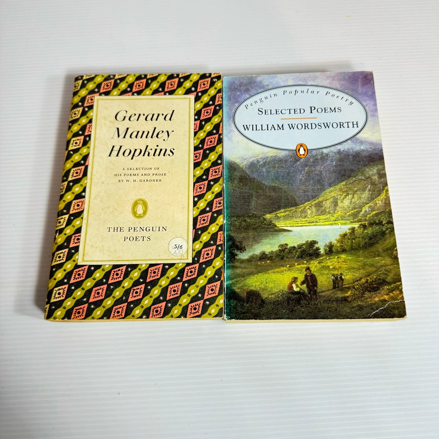 Poem Book Bundle x 2 : Gerard Manley Hopkins & Selected Poems by William Wordsworth (2056)