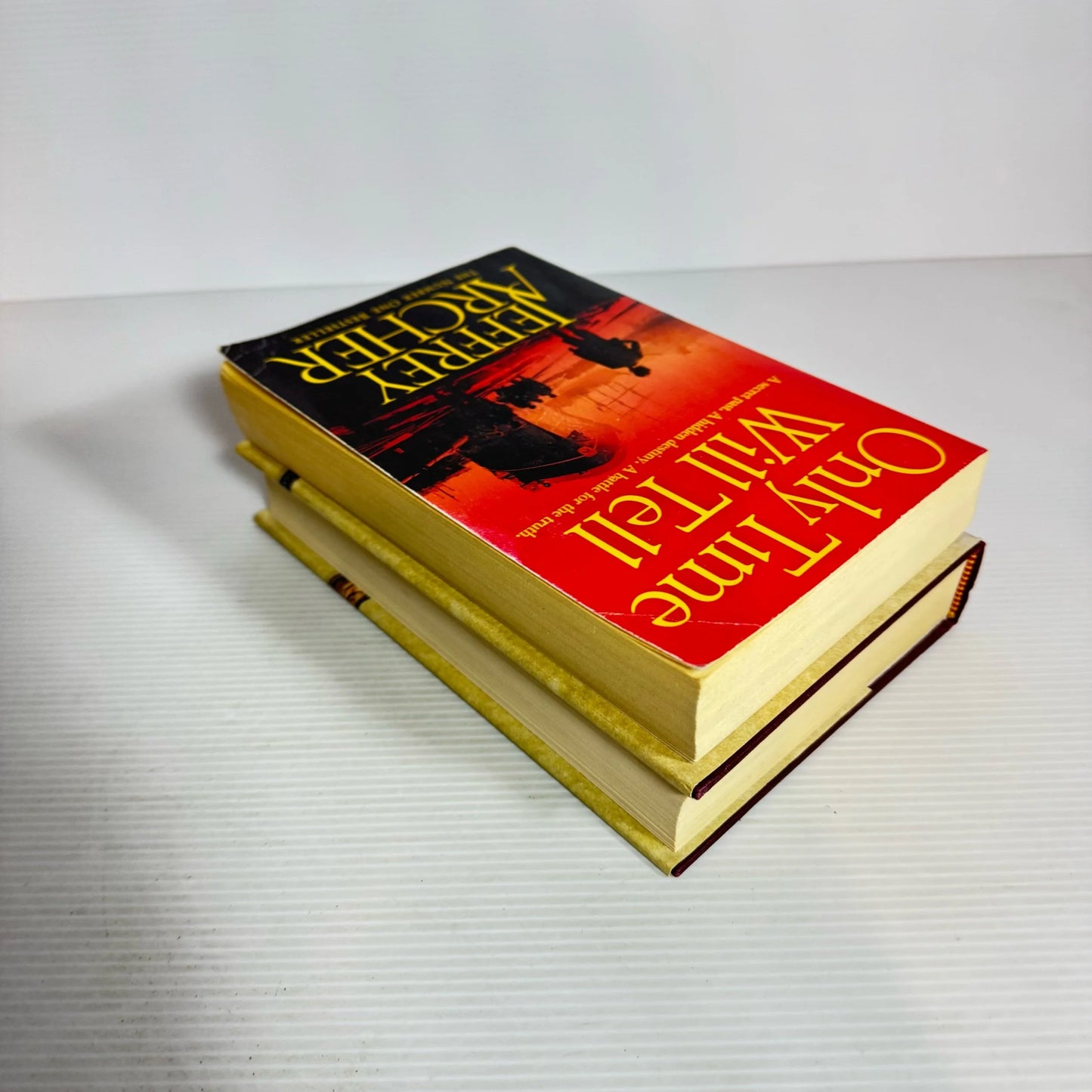 Jeffrey Archer Book Bundle x 2 : Only Time Will Tell & Honour Among Thieves (2268)