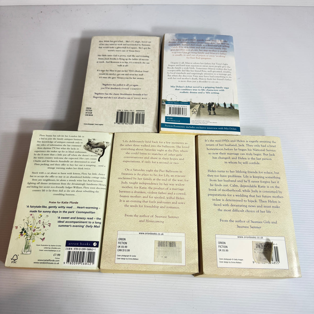 Romantic Family Sage Bundle x 5 : Venus Envy - Louise Bagshawe, Rock A Bye Baby - Mia Dolan, Sawnsea Girls & Homecoming - Catrin Collier, Flory's Lot - Katie Fforde (3353)