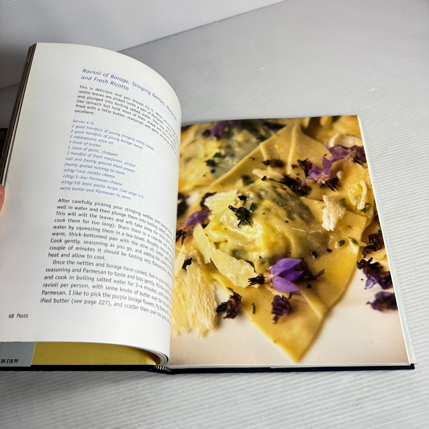 Jamie Oliver Cookbook Bundle x 2 : The Naked Chef & The Return of the Naked Chef (2930)