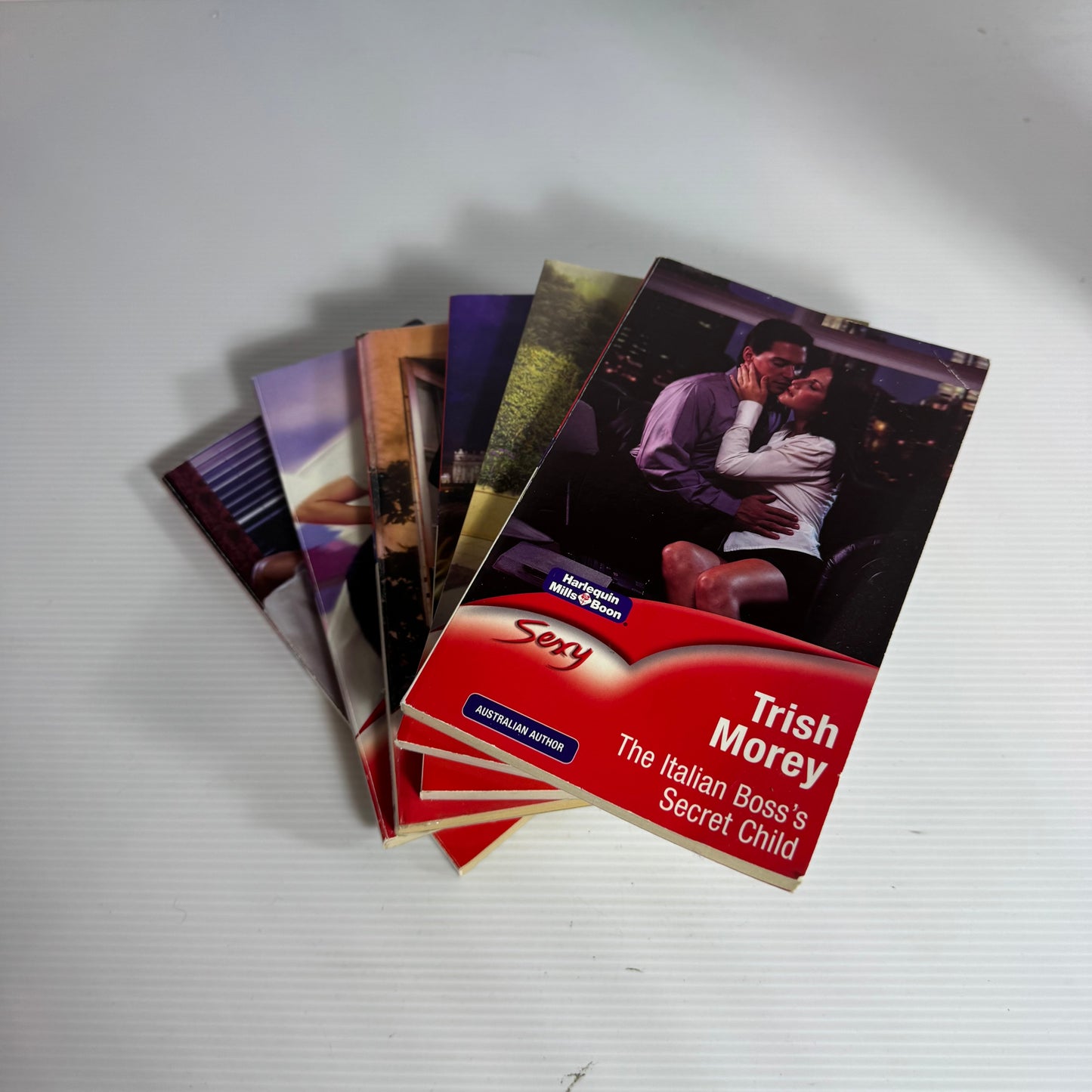 Mills & Boon Sexy Book Bundle x 6 Books (3170)