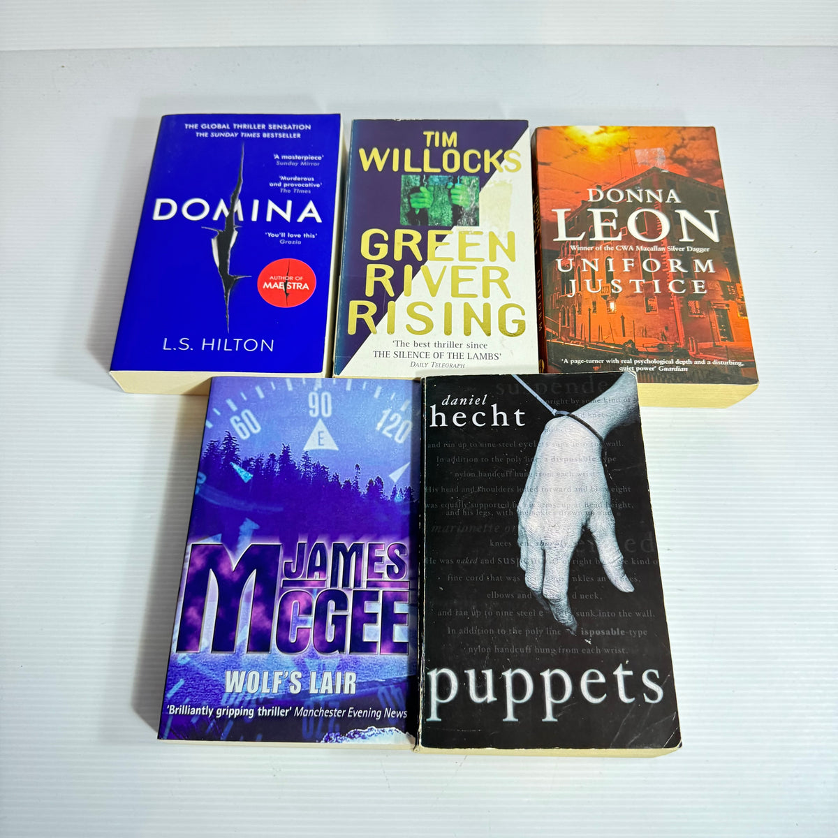 Crime Thriller Bundle x 5 : Green River Rising - Tim Willocks, Uniform Justice - Donna Leon, Wolf's Lair - James McGee, Puppets - Daniel Hecht, Domina - L.S. Hilton(3393)