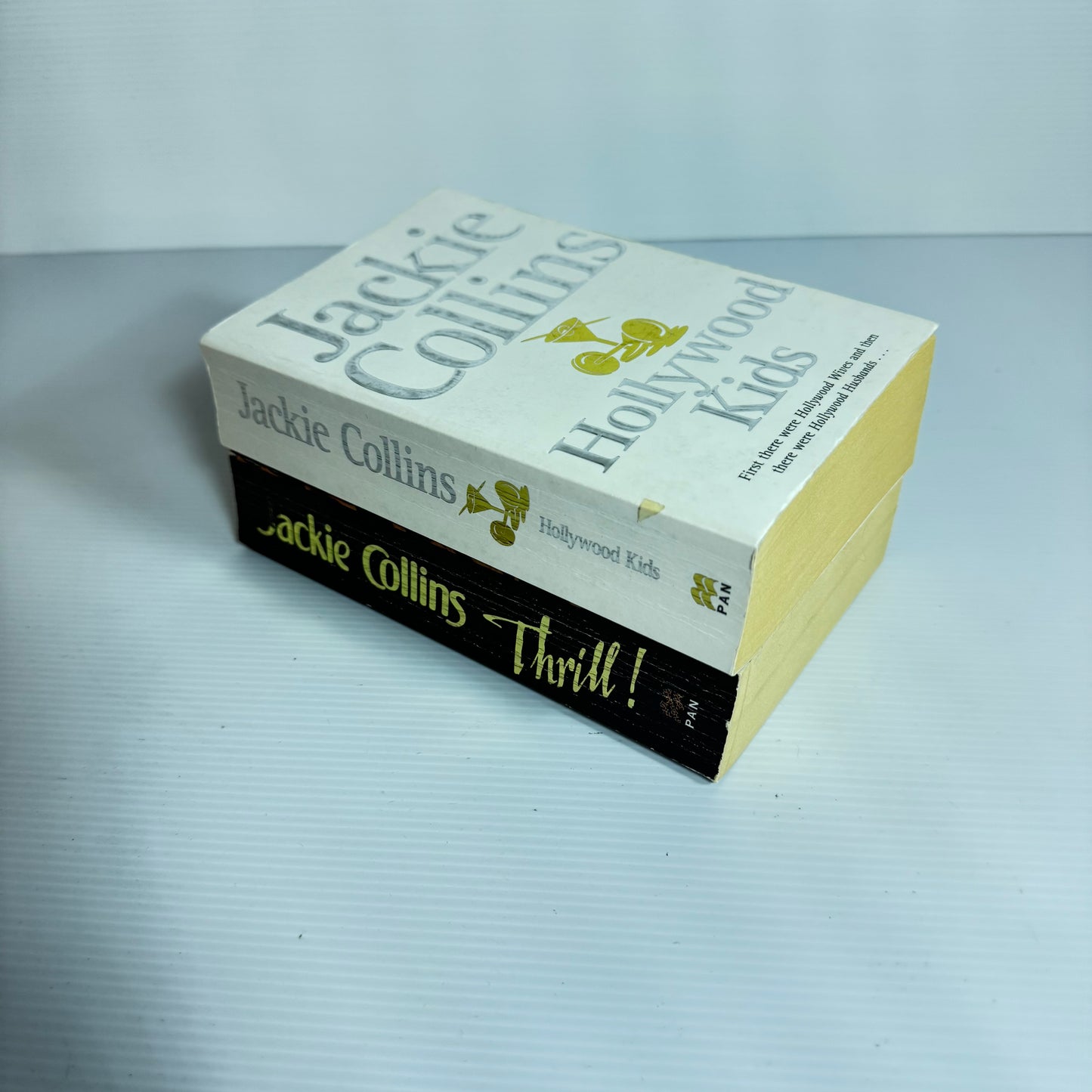 Jackie Collins Book Bundle x 2 : Hollywood Kids & Thrill! (3095)
