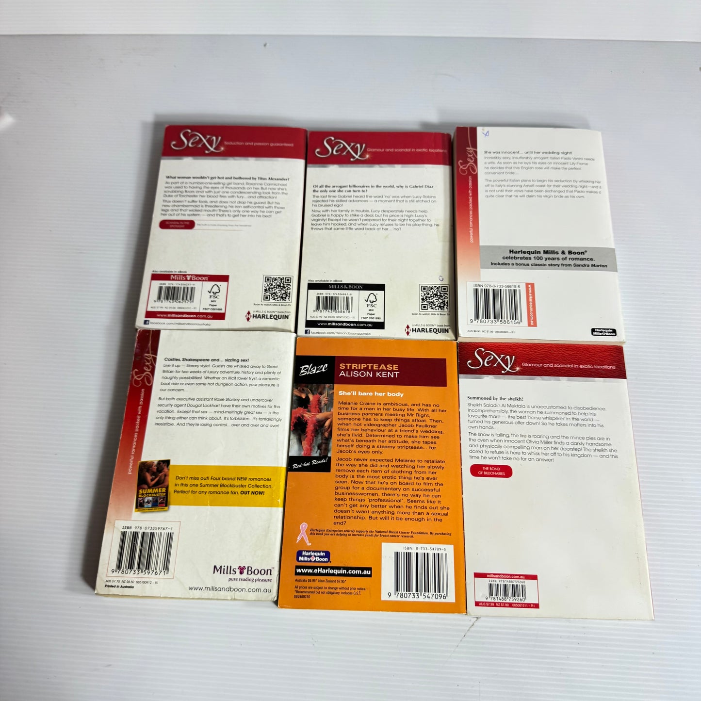 Mills & Boon Sexy and Blaze Book Bundle x 6 Books (3148)