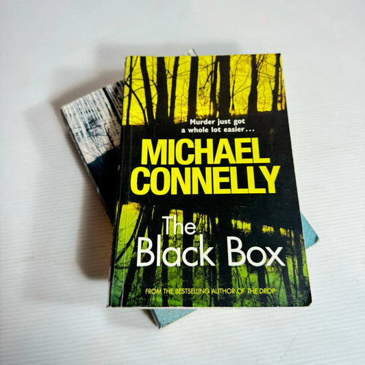 Michael Connelly Book Bundle x 2 : The Black Box & The Poet (2309)