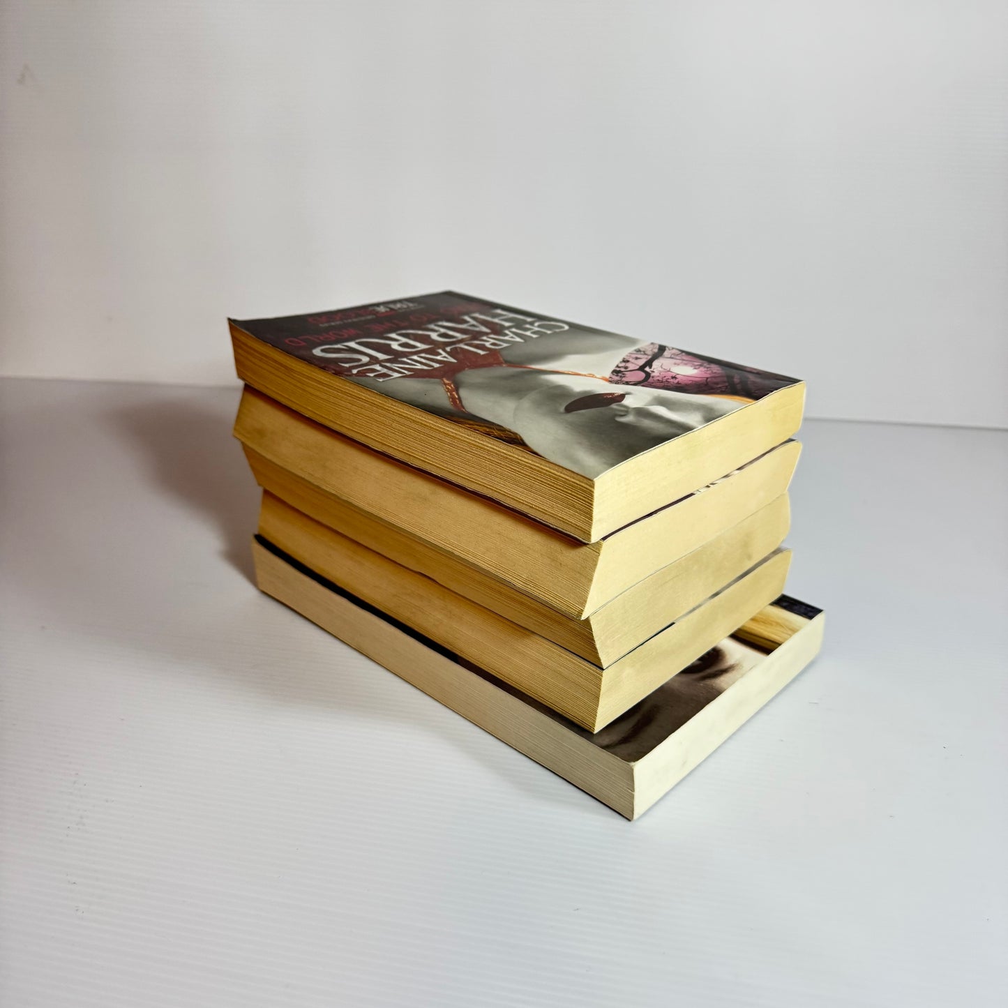 Charlaine Harris True Blood Book Bundle x 5 : Definitely Dead, From Dead to Worse, All Together Dead, Dead to the World, Dead and Gone (2951)
