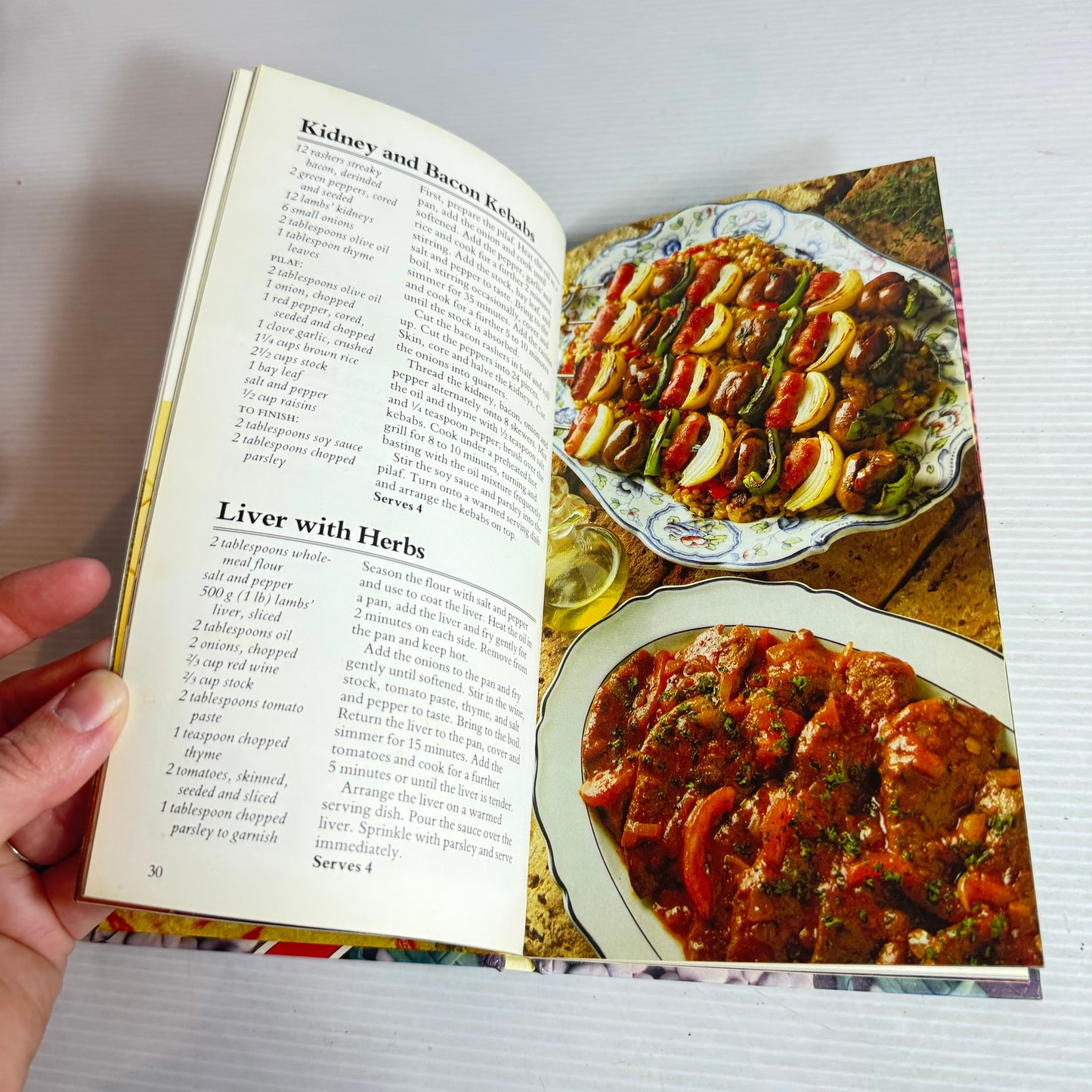 Margaret Fulton Vintage Cookbook Bundle x 2 : Wholefood Cooking (1984) & Entertaining (1984)(2887)