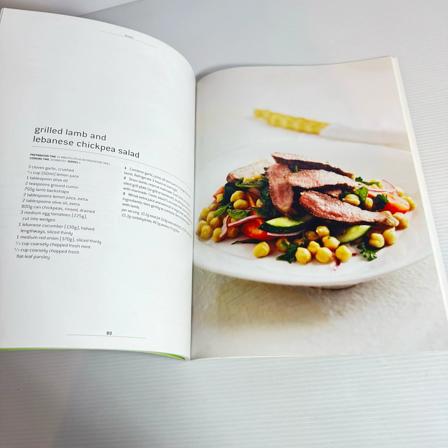 The Australian Women's Weekly x 2 Books : New Curries & New Salads (2262)