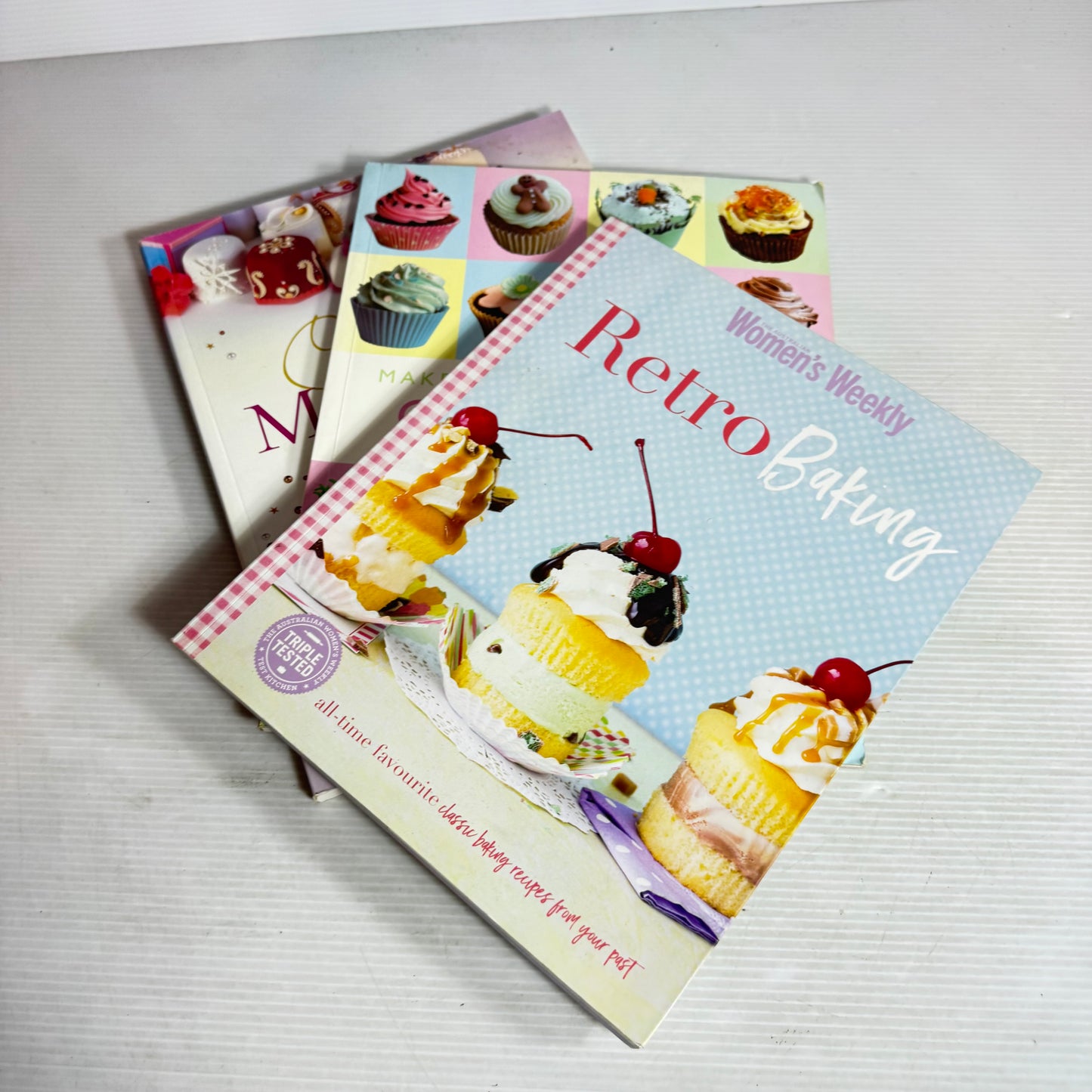 Cupcake Book Bundle x 3 : Make, Bake and Decorate Cupcakes - Nancy Lambert, Retro Baking - The Australian Women's Weekly, Celebrate with Mini Cakes - Lindy Smith (3049)