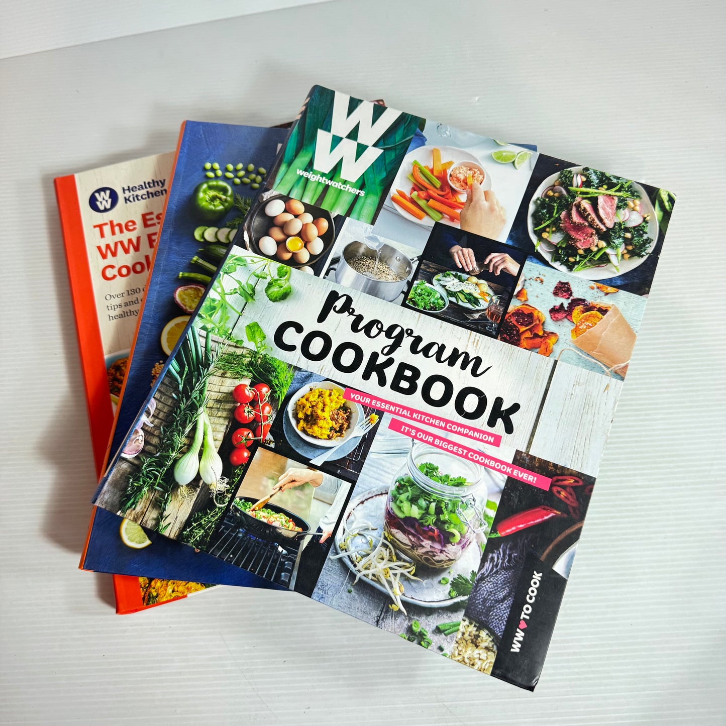 Weight Watchers Cookbook Bundle x 3 Books : The Essential WW Freestyle Cookbook, The Program Cookbooks, (2808)